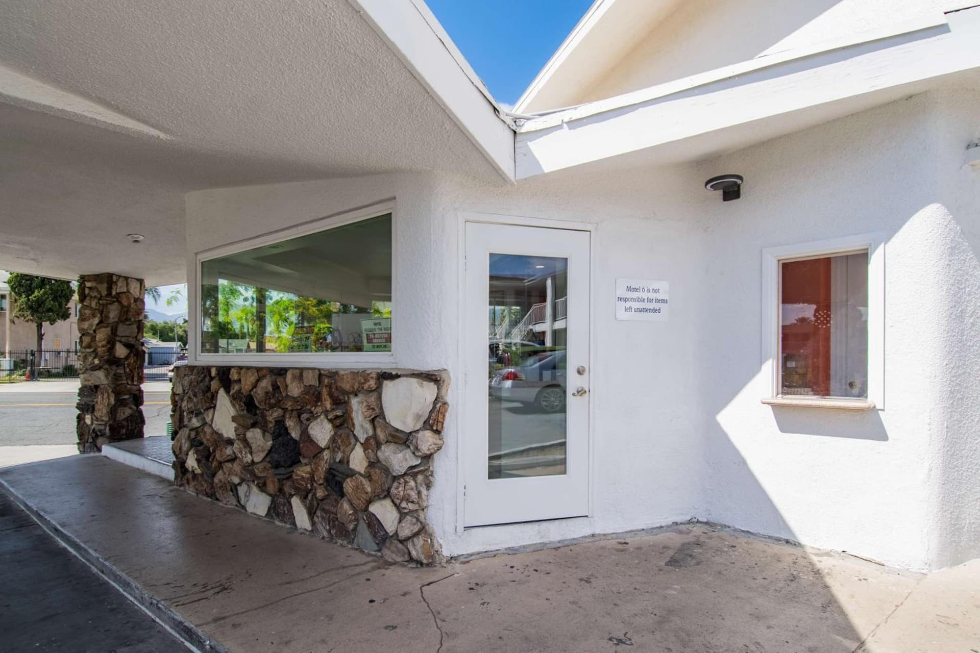 Motel 6-San Bernardino, CA - Downtown gallery photo in San Bernardino, CA — image 24