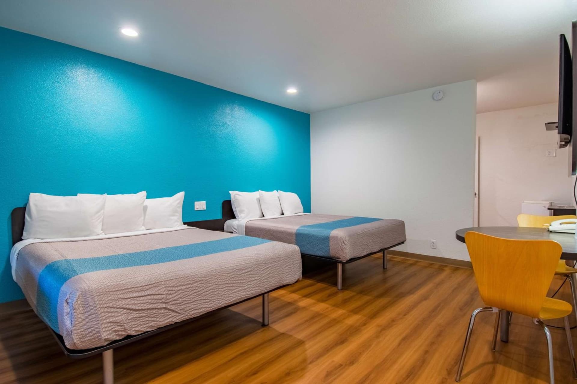 Motel 6-San Bernardino, CA - Downtown gallery photo in San Bernardino, CA — image 12