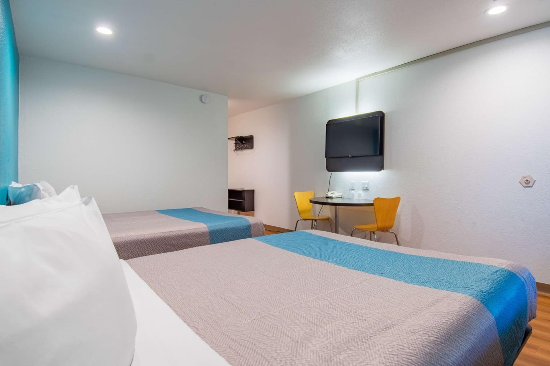 Motel 6-San Bernardino, CA - Downtown gallery photo in San Bernardino, CA — image 18