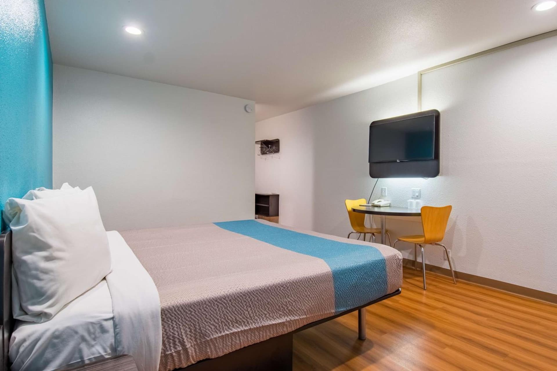 Motel 6-San Bernardino, CA - Downtown gallery photo in San Bernardino, CA — image 22