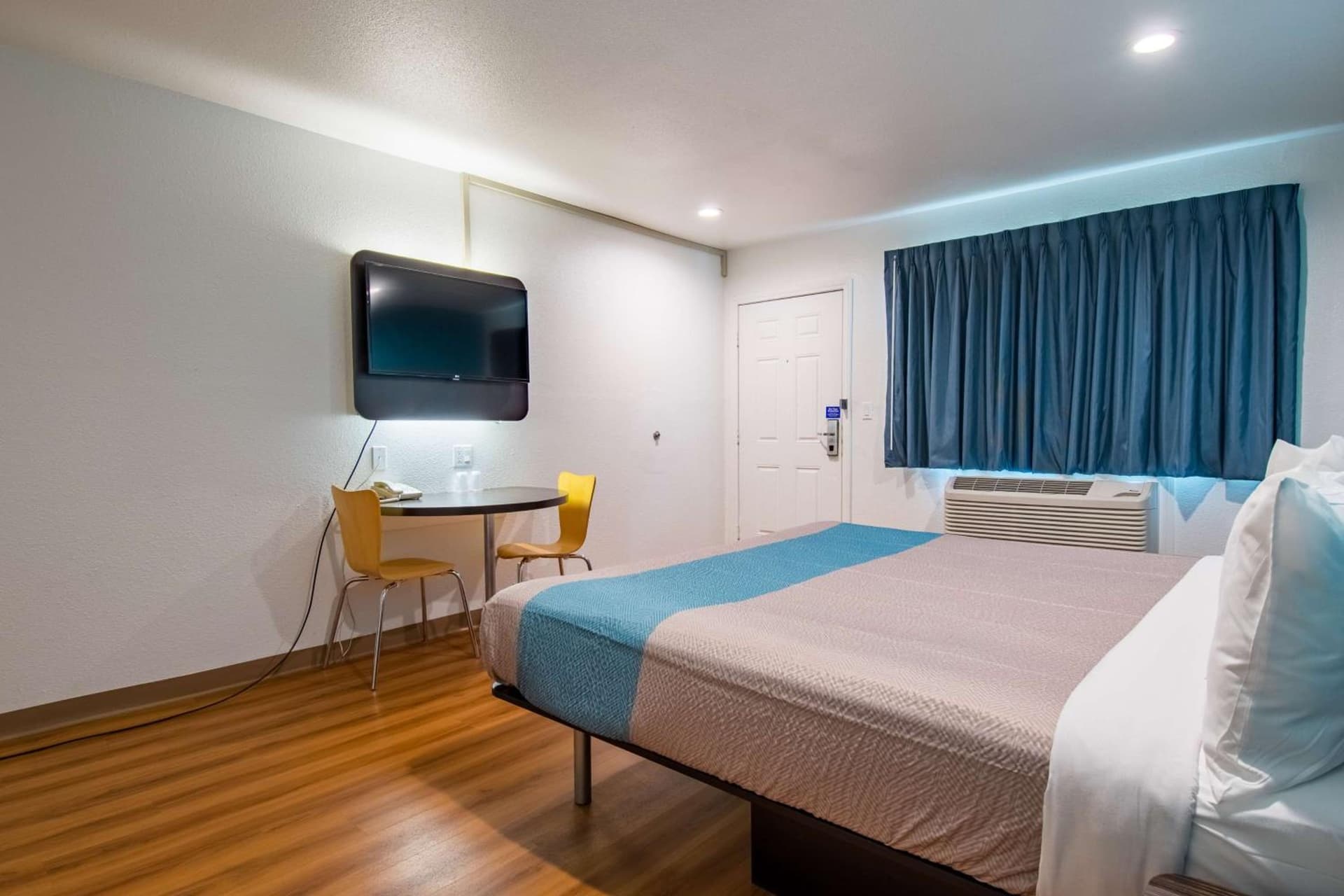 Motel 6-San Bernardino, CA - Downtown gallery photo in San Bernardino, CA — image 16