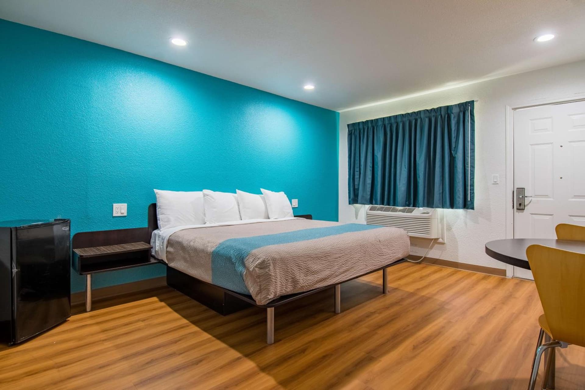 Motel 6-San Bernardino, CA - Downtown gallery photo in San Bernardino, CA — image 25