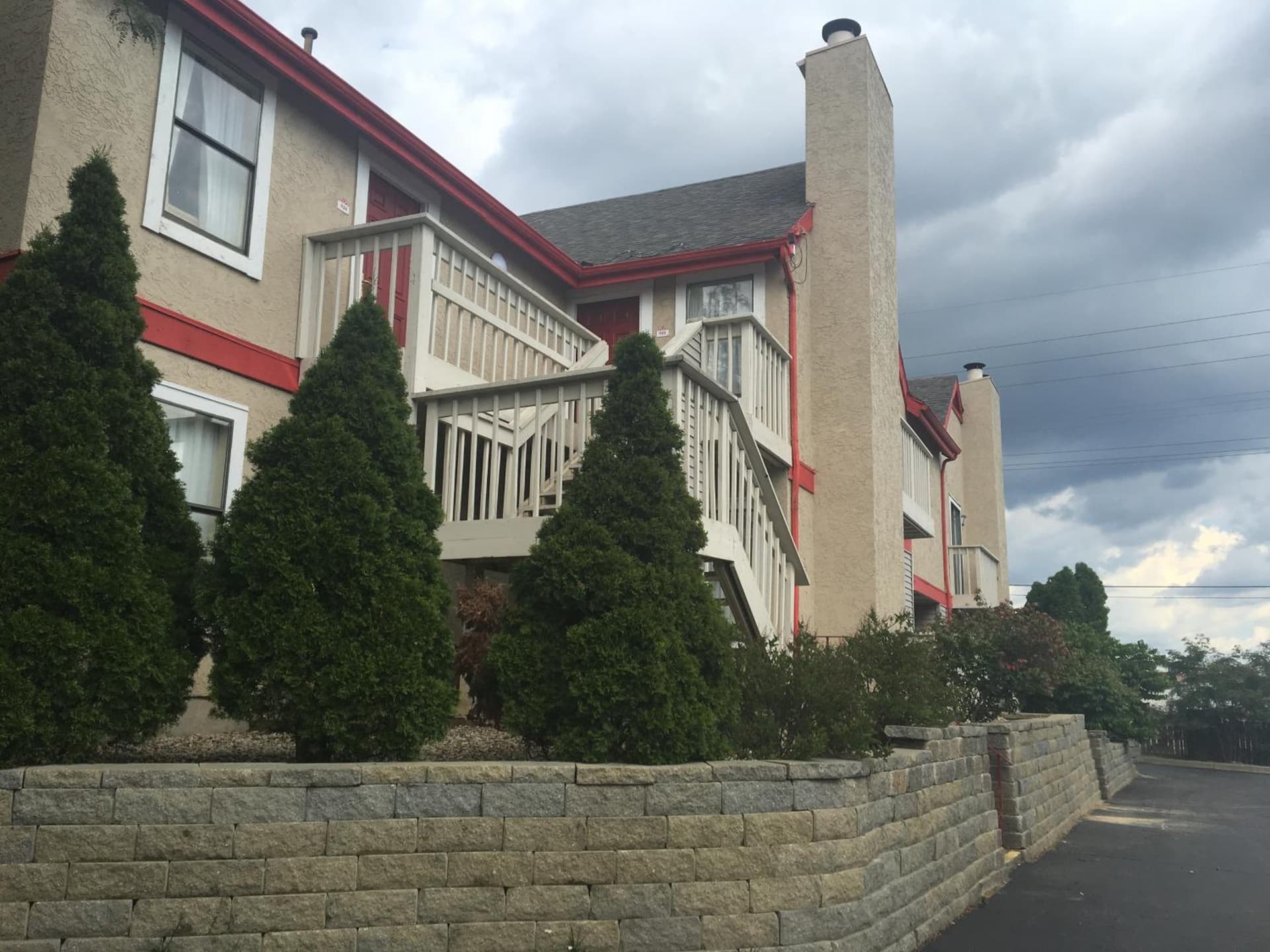 Affordable Suites of America Grand Rapids interior in Grand Rapids, MI — gallery photo 2