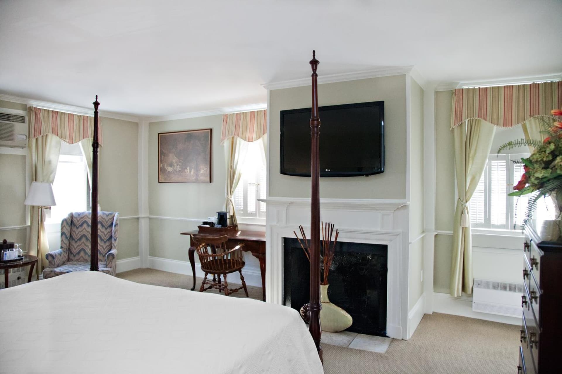 Concord's Colonial Inn gallery photo in Concord, MA — image 34