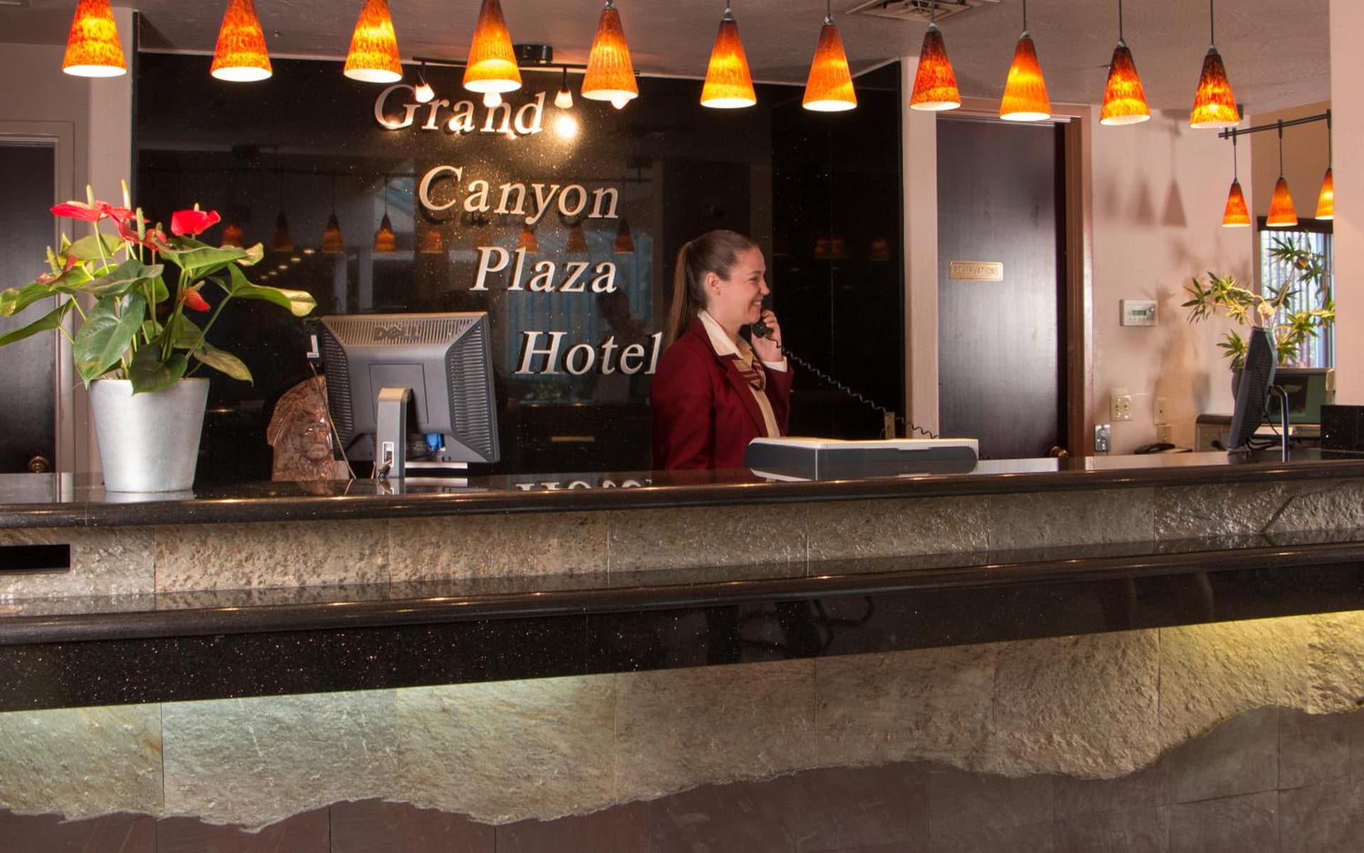 Grand Canyon Plaza Hotel-South Rim interior in Tusayan, AZ — gallery photo 2