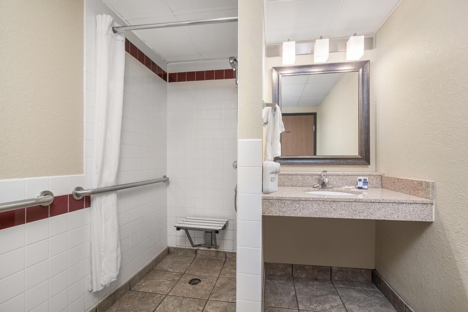 AmericInn by Wyndham Fargo West Acres gallery photo in Fargo, ND — image 33