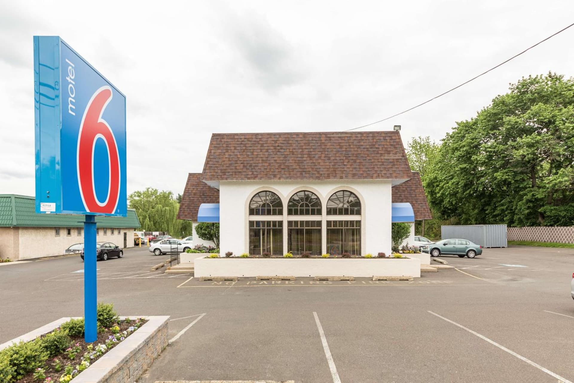 Motel 6-Warminster, PA interior in Warminster, PA — gallery photo 2