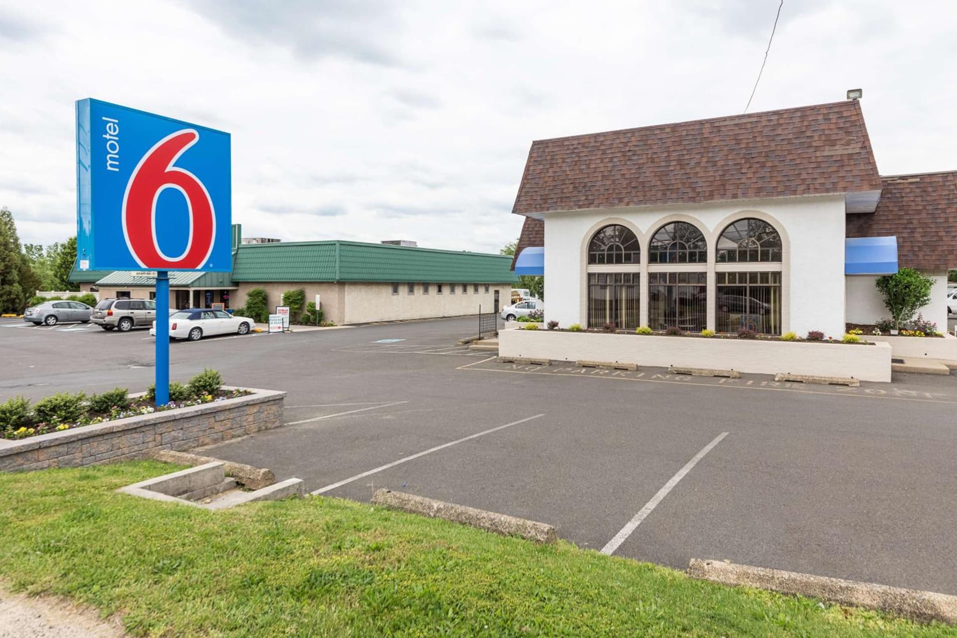 Motel 6-Warminster, PA property views in Warminster, PA — gallery photo 3