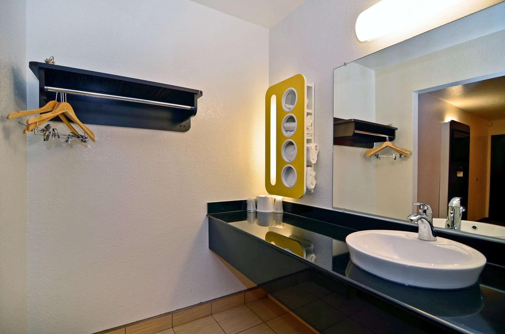 Motel 6-Fairfield, CA - Napa Valley gallery photo in Fairfield, CA — image 6