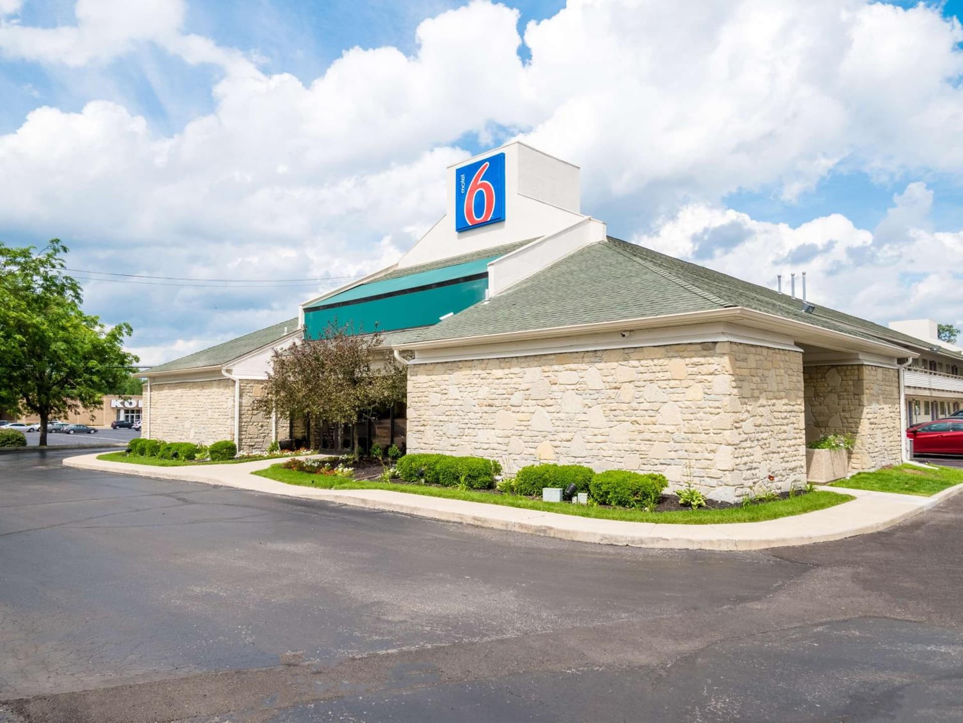Motel 6-Columbus, OH - OSU interior in Columbus, OH — gallery photo 2