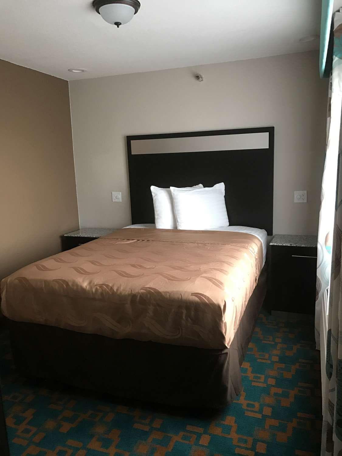 SureStay Hotel by Best Western Brownsville gallery photo in Brownsville, TX — image 17