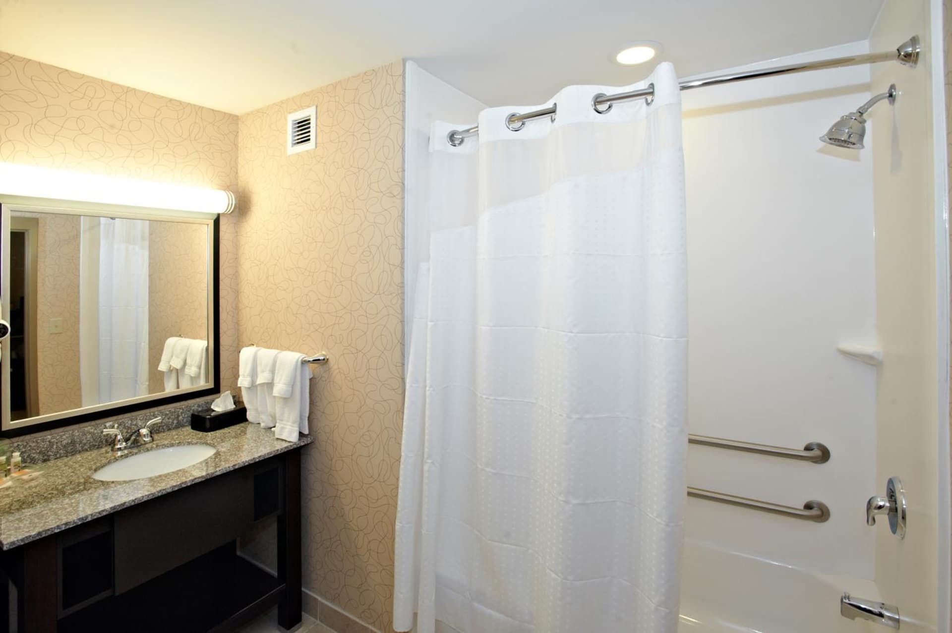 Holiday Inn Birmingham - Hoover by IHG gallery photo in Hoover, AL — image 22