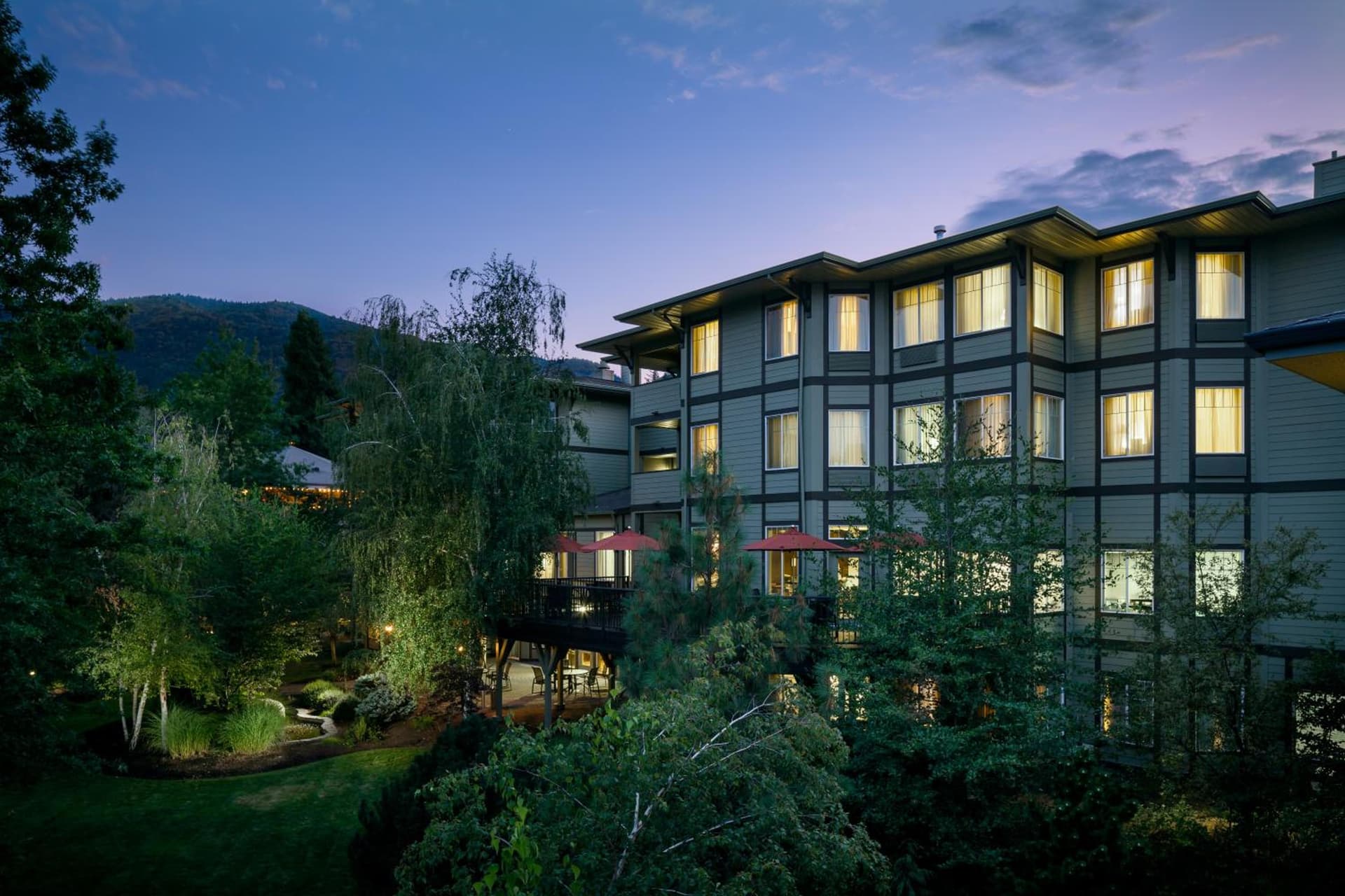 Plaza Inn & Suites at Ashland Creek exterior or lobby in Ashland, OR — main listing photo