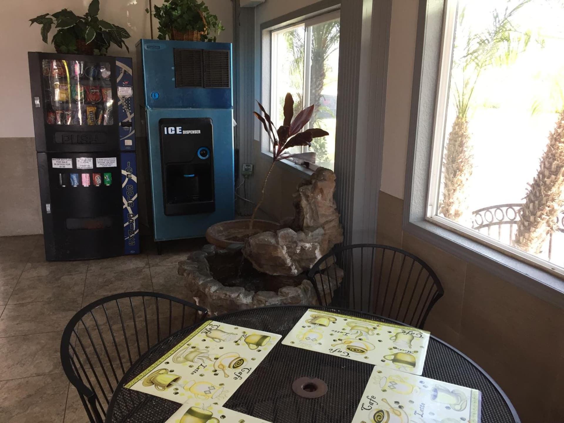 Harbor Inn & Suites Oceanside gallery photo in Oceanside, CA — image 33
