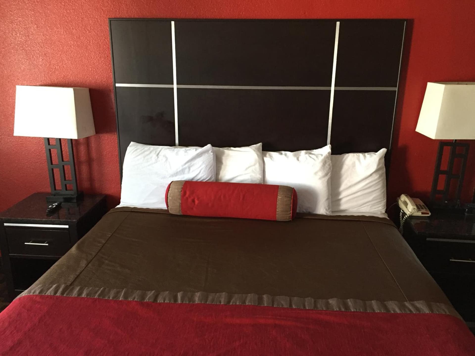 Harbor Inn & Suites Oceanside gallery photo in Oceanside, CA — image 35
