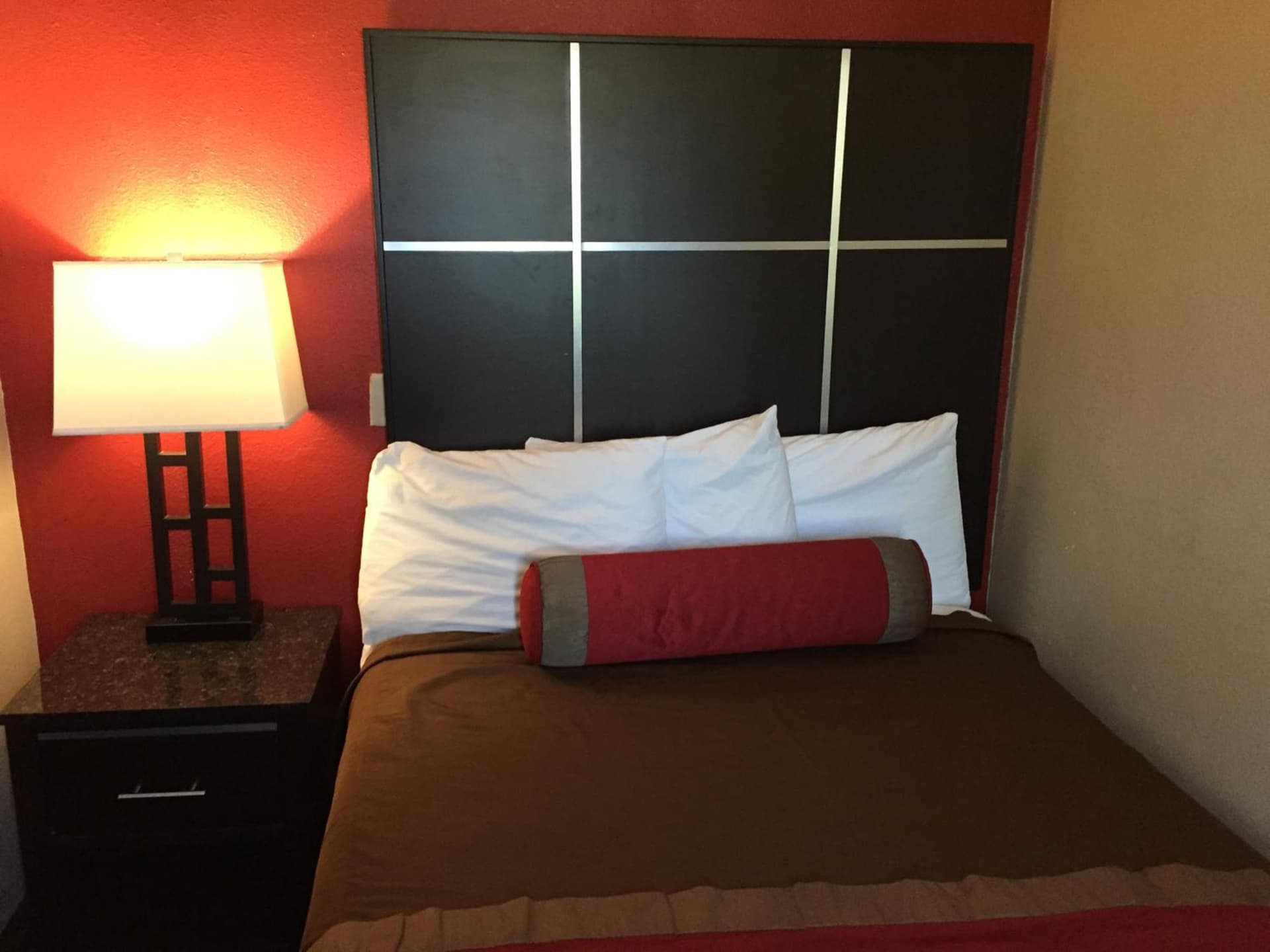 Harbor Inn & Suites Oceanside gallery photo in Oceanside, CA — image 31