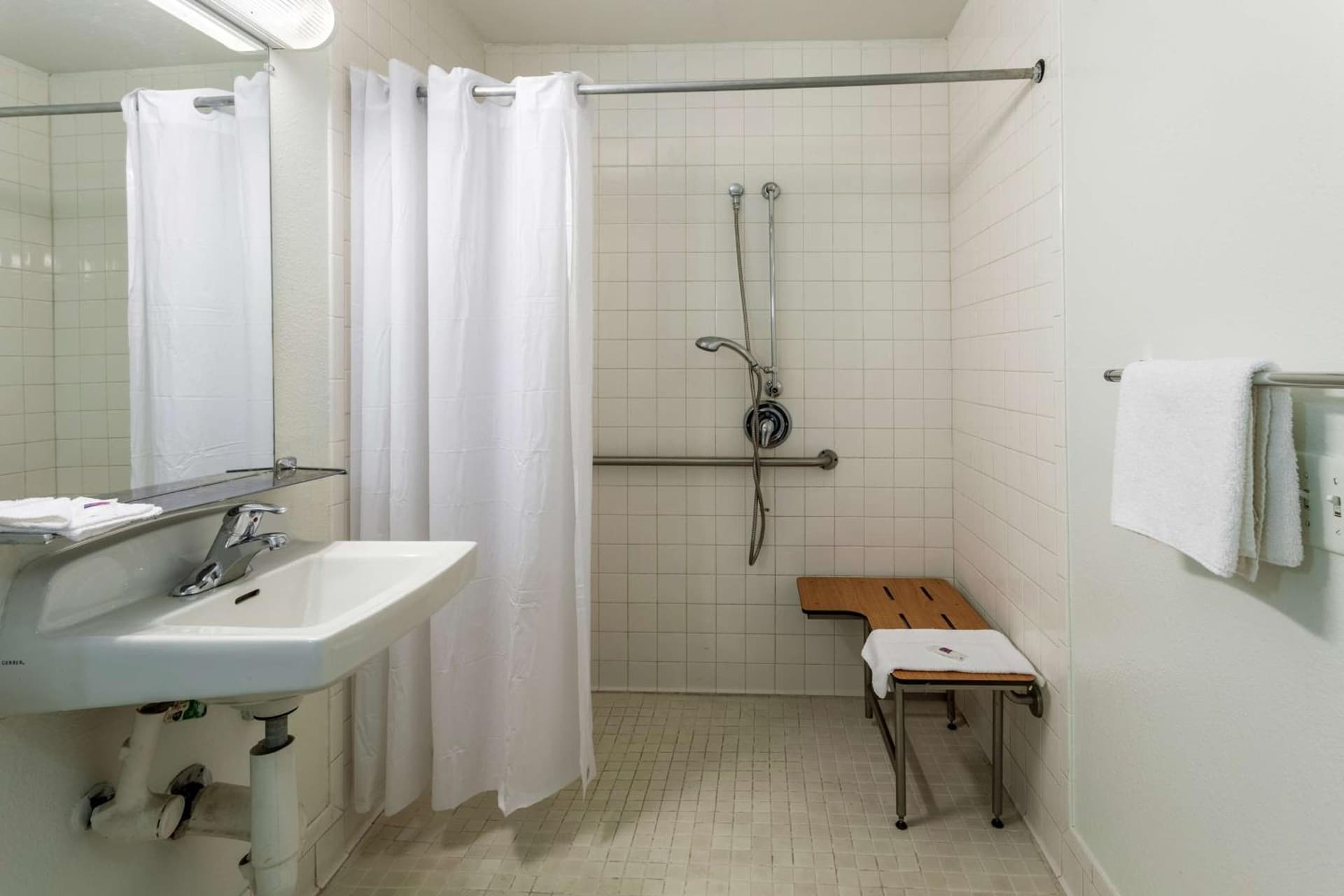 Motel 6 Sacramento, Ca - Downtown gallery photo in Sacramento, CA — image 12