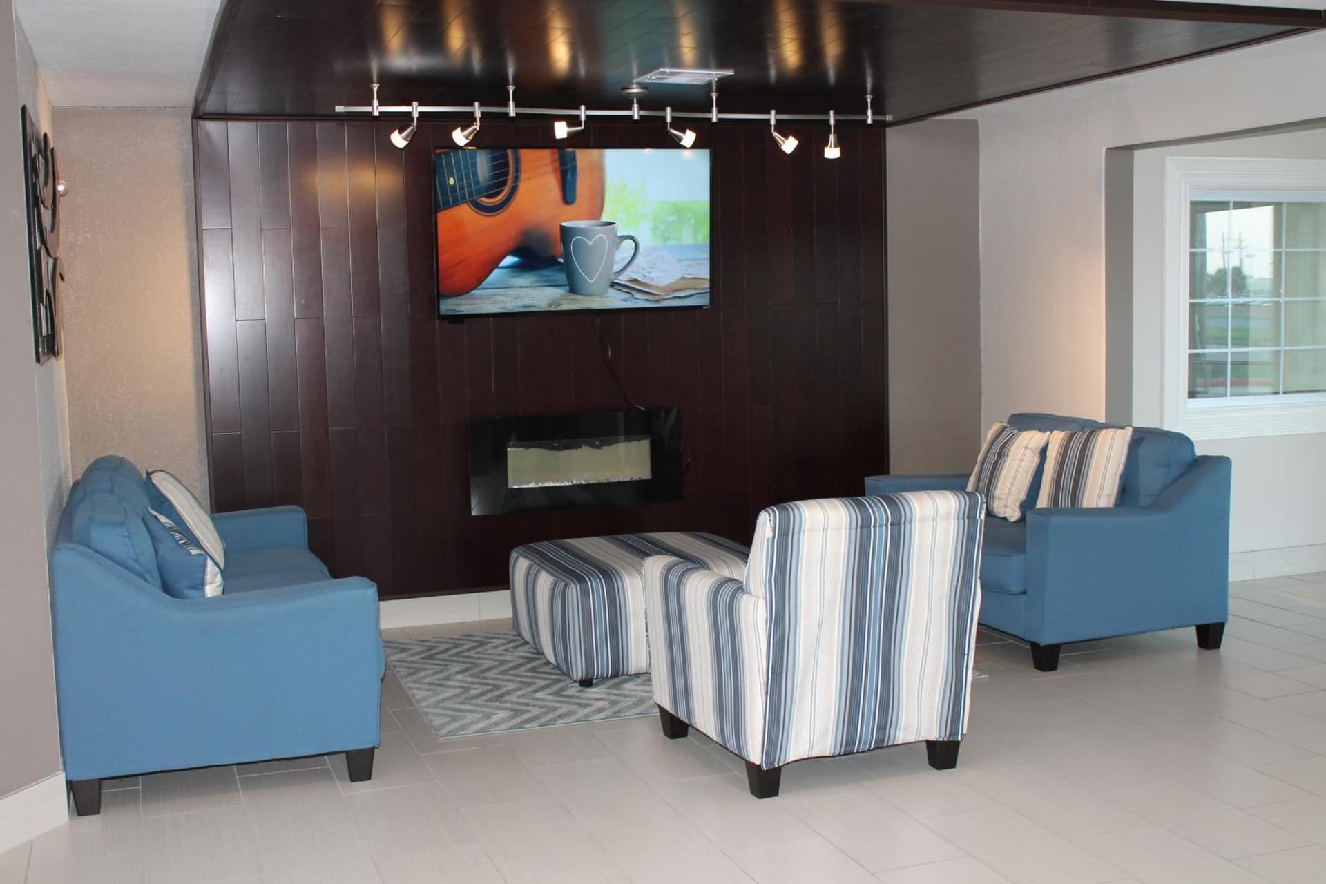 Quality Inn & Suites Port Arthur - Nederland gallery photo in Port Arthur, TX — image 48