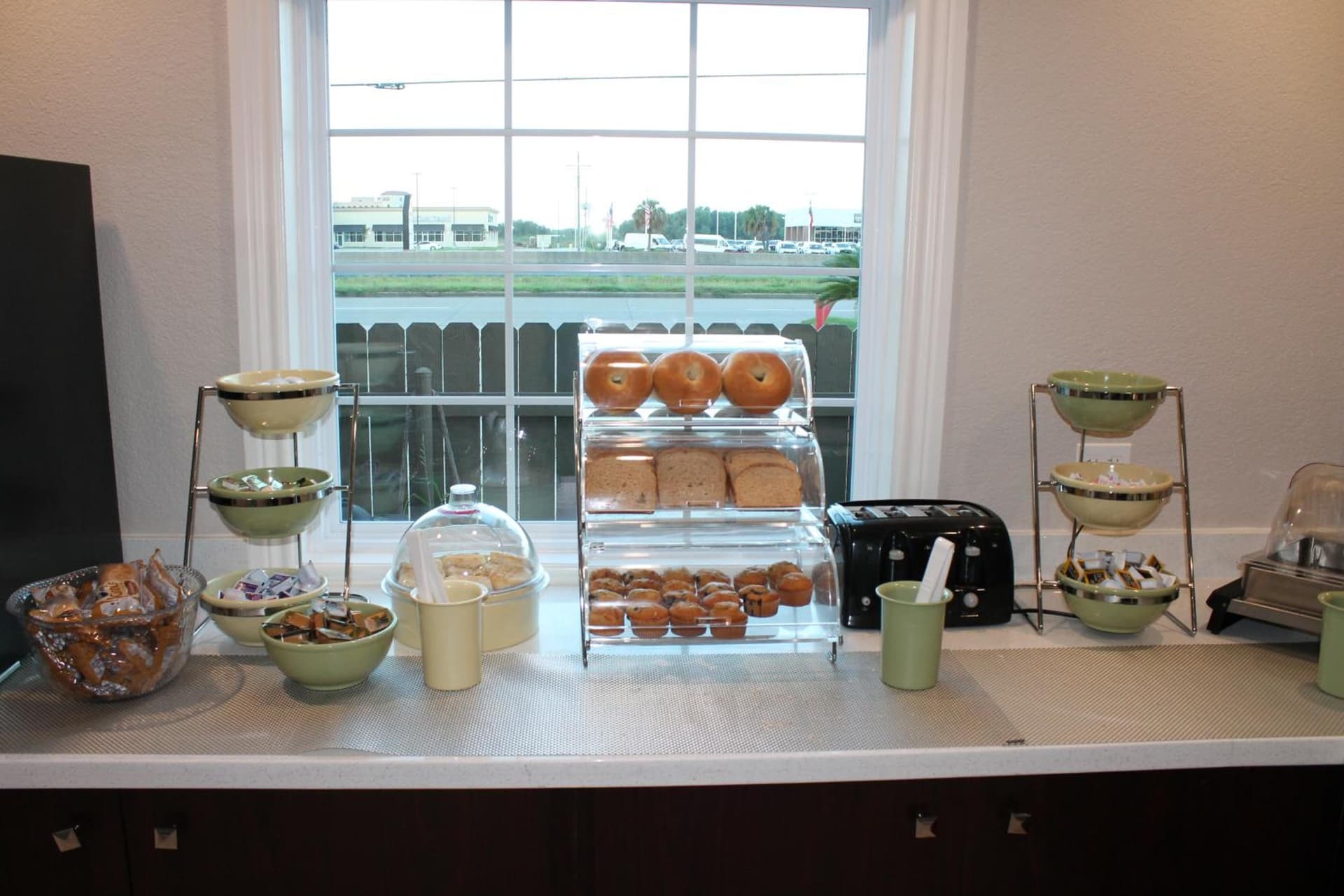 Quality Inn & Suites Port Arthur - Nederland gallery photo in Port Arthur, TX — image 36