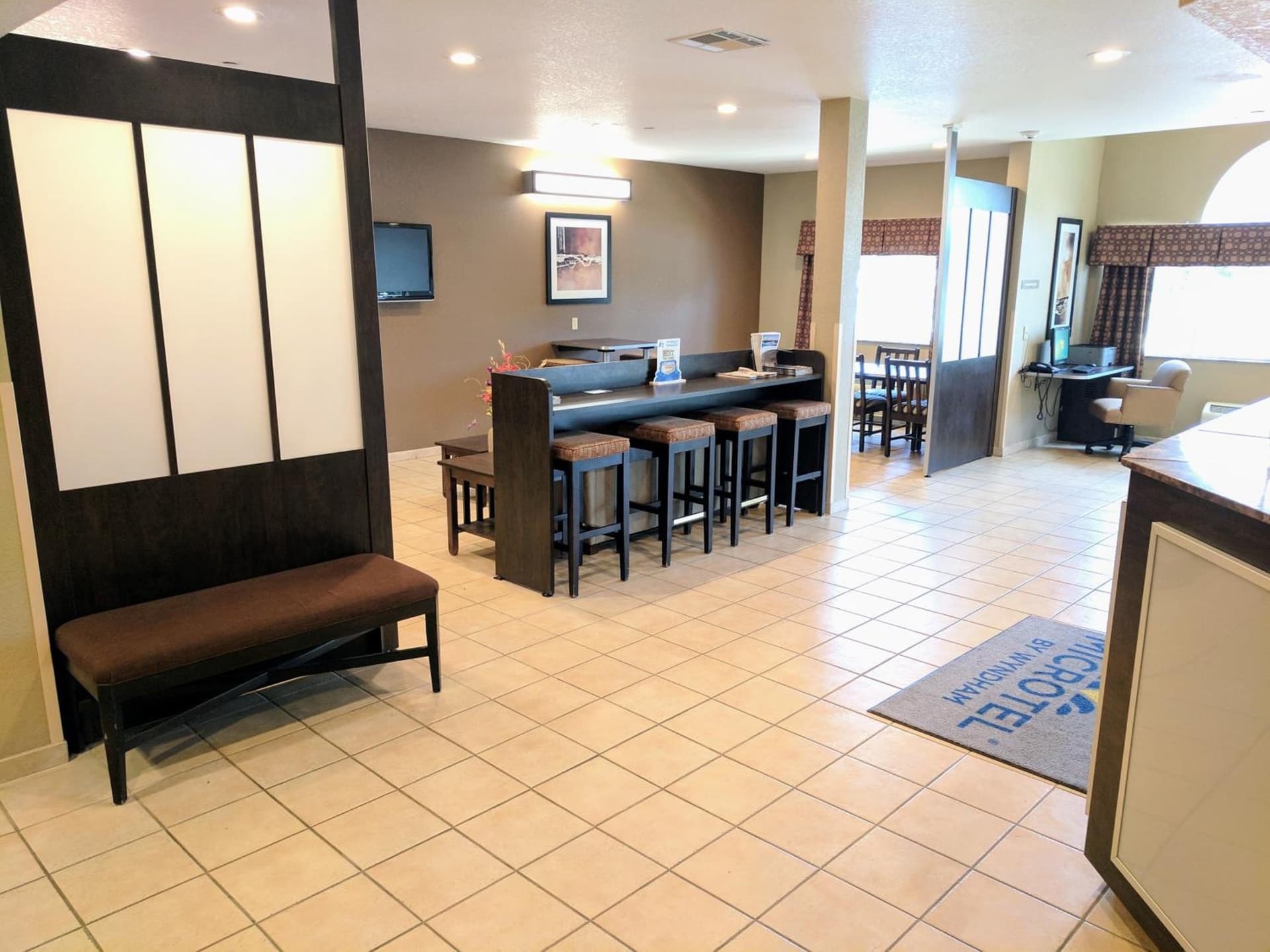 Microtel Inn & Suites by Wyndham Montgomery gallery photo in Montgomery, AL — image 28
