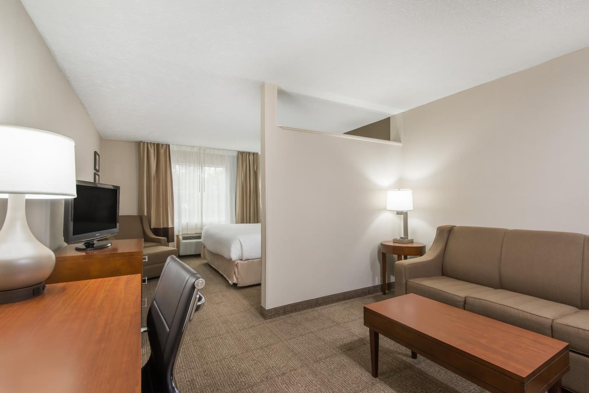 Wyndham Garden Hotel Cross Lanes Charleston gallery photo in Charleston, WV — image 29