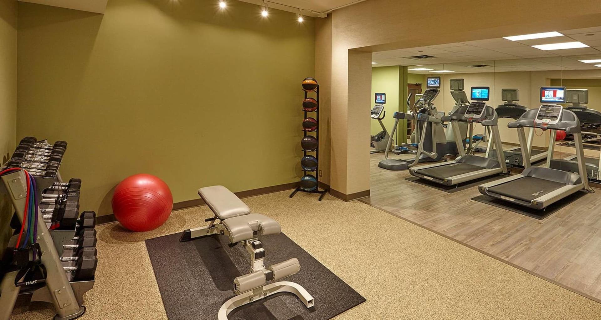 Best Western Plus The Normandy Inn & Suites gallery photo in Minneapolis, MN — image 18