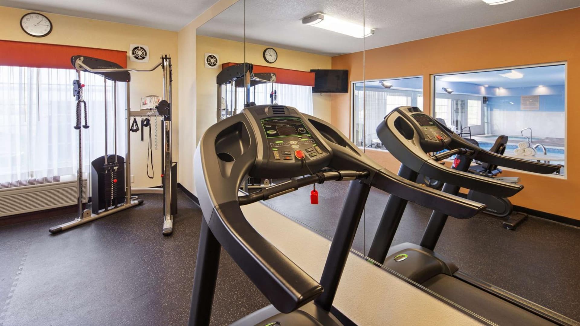Best Western Fort Wayne Inn & Suites North gallery photo in Fort Wayne, IN — image 5