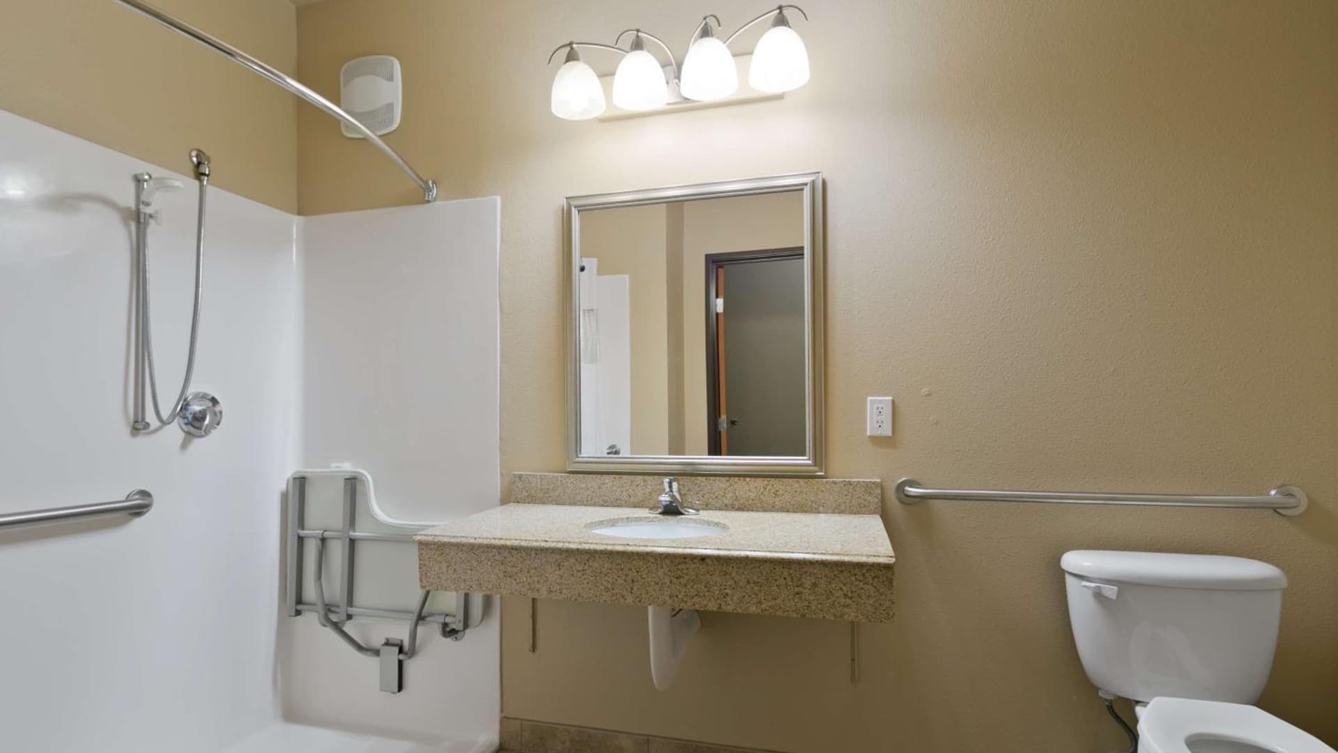 Best Western Plus Port of Camas-Washougal Convention Center gallery photo in Washougal, WA — image 8