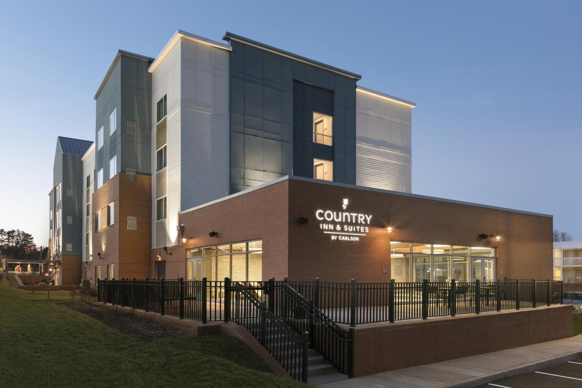 Country Inn & Suites by Radisson, Charlottesville-UVA, VA gallery photo in Charlottesville, VA — image 31