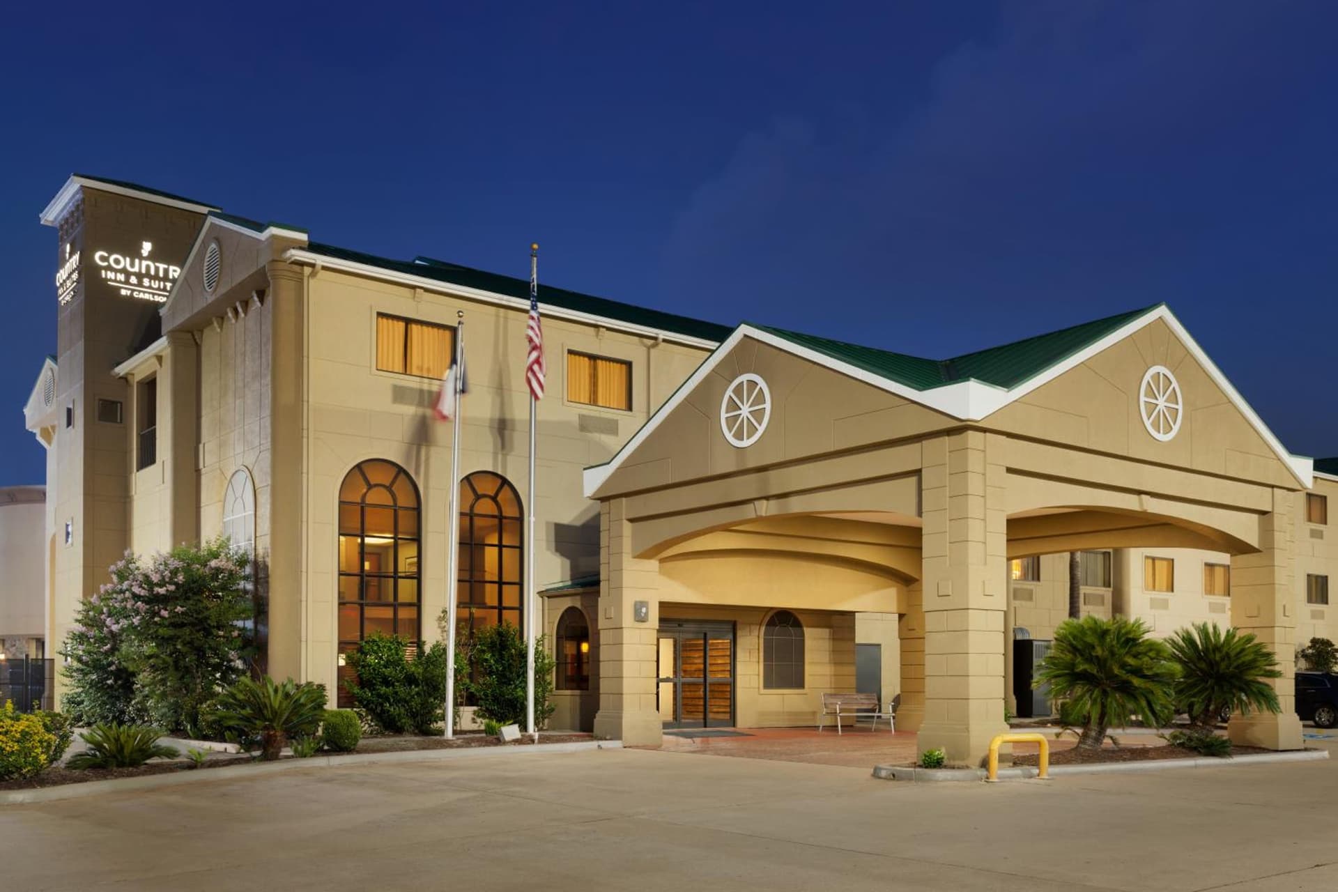 Country Inn & Suites by Radisson, Houston Northwest, TX featured exterior or lobby in Houston, TX — similar hotel