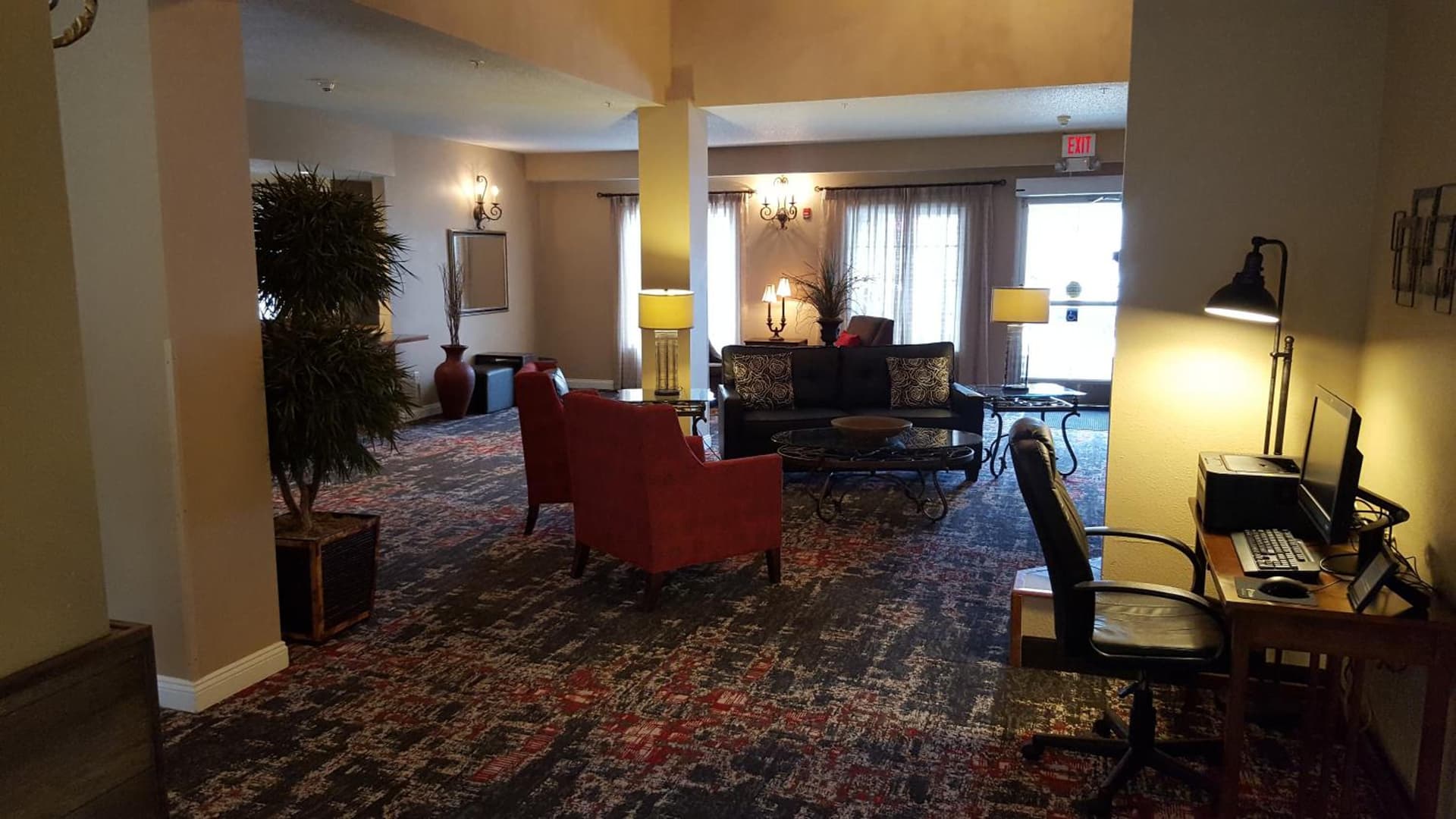 GrandStay Residential Suites Hotel - Eau Claire gallery photo in Eau Claire, WI — image 4