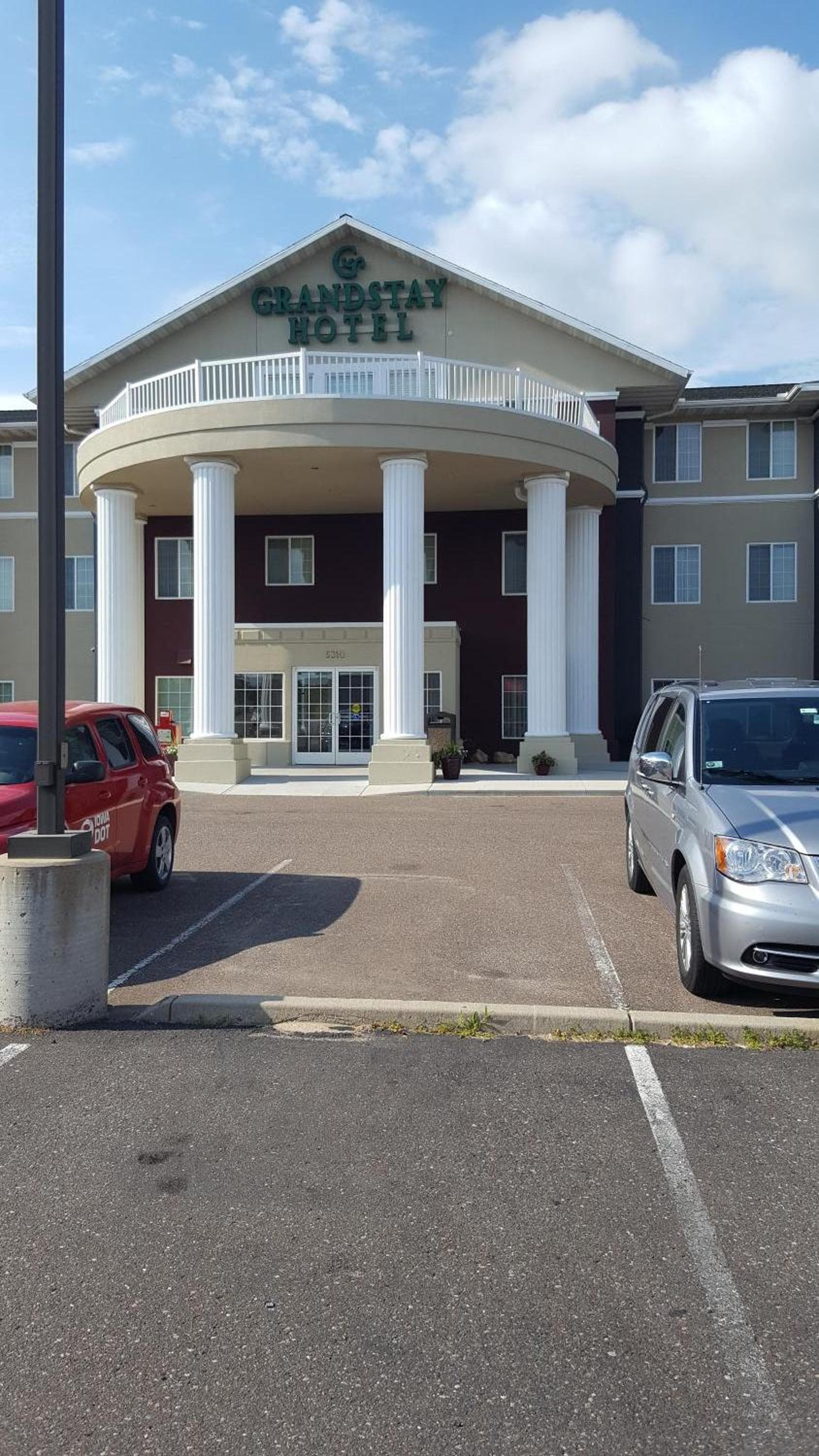 GrandStay Residential Suites Hotel - Eau Claire gallery photo in Eau Claire, WI — image 33