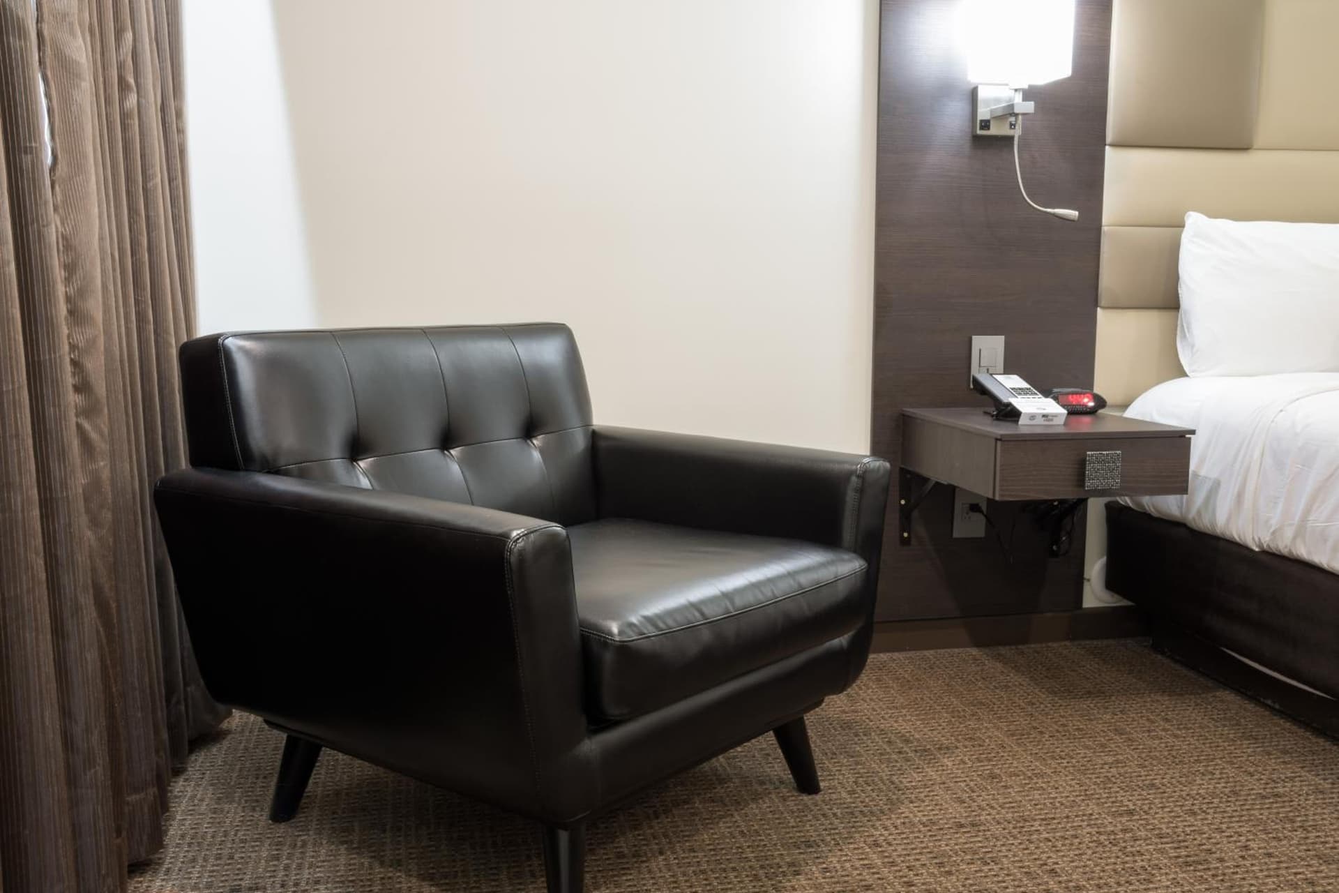 Hotel Xilo Glendale gallery photo in Glendale, CA — image 18