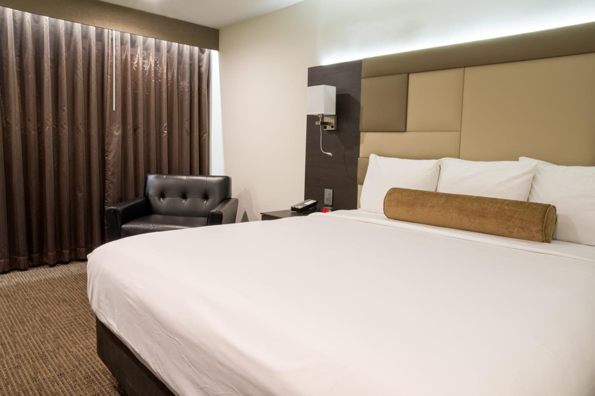 Hotel Xilo Glendale gallery photo in Glendale, CA — image 19