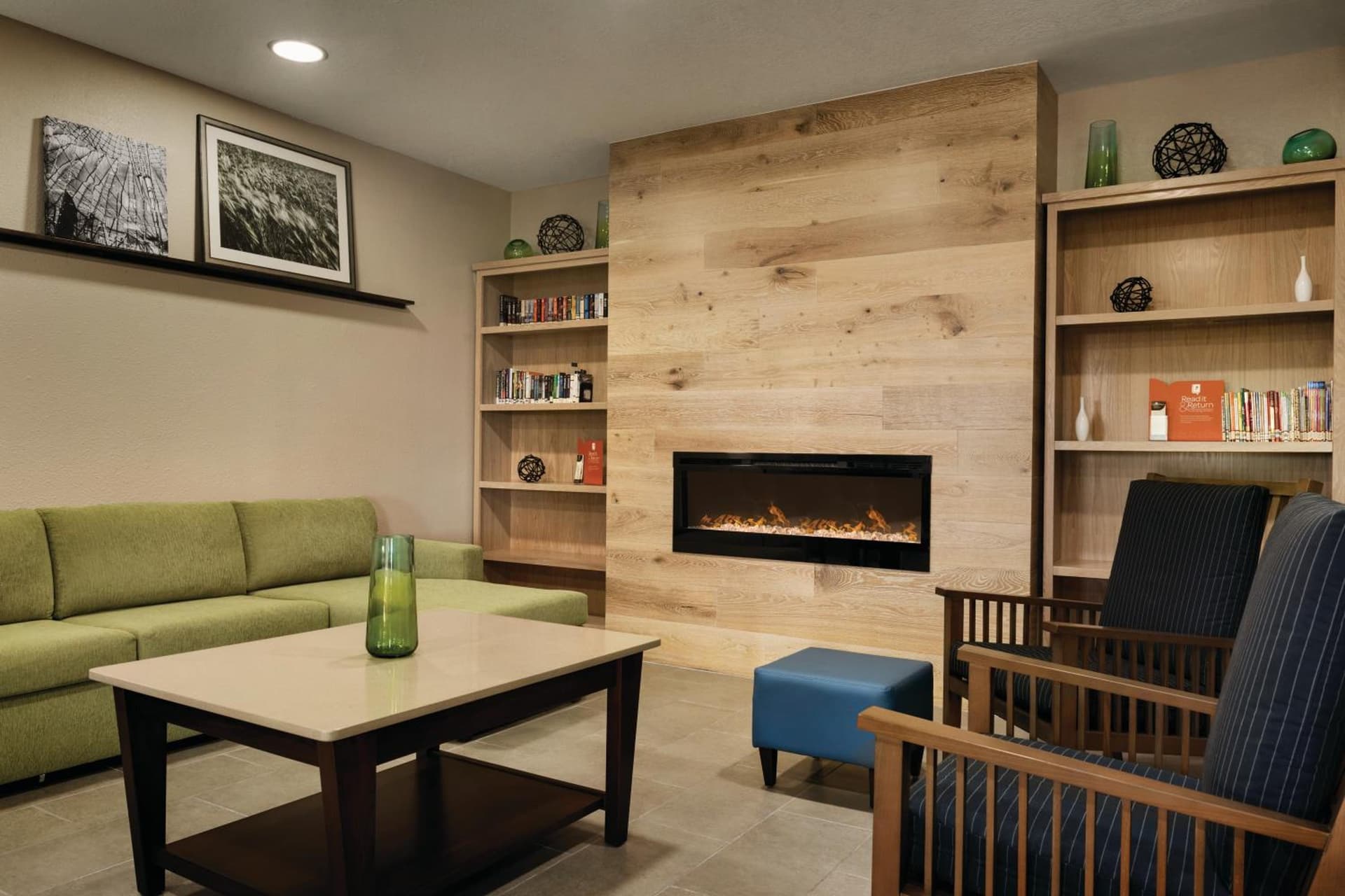 Country Inn & Suites by Radisson, Coralville, IA gallery photo in Coralville, IA — image 42