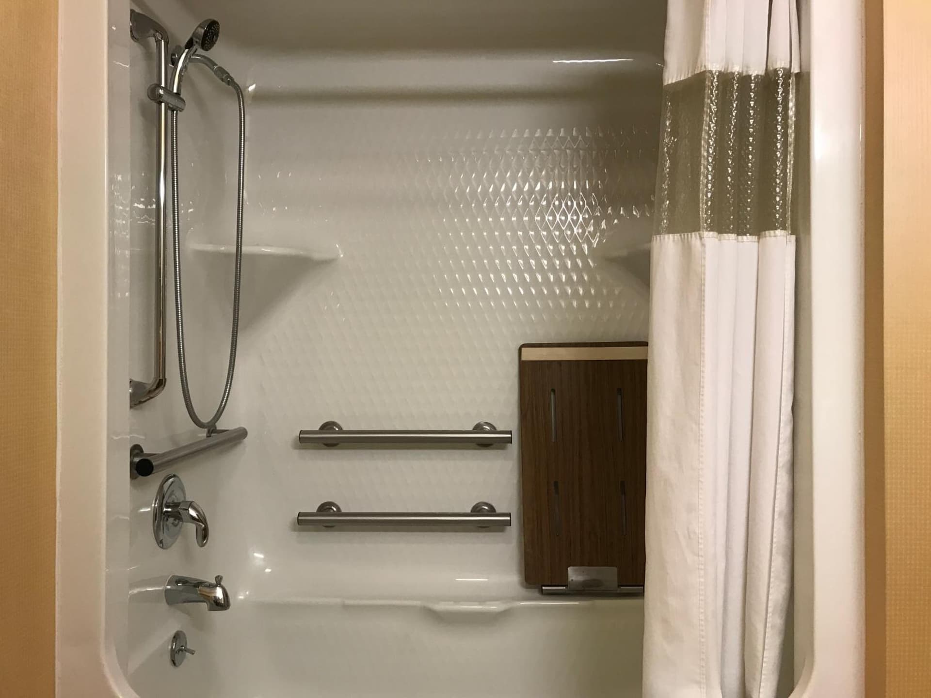 Best Western Plus New England Inn & Suites gallery photo in Berlin, CT — image 55