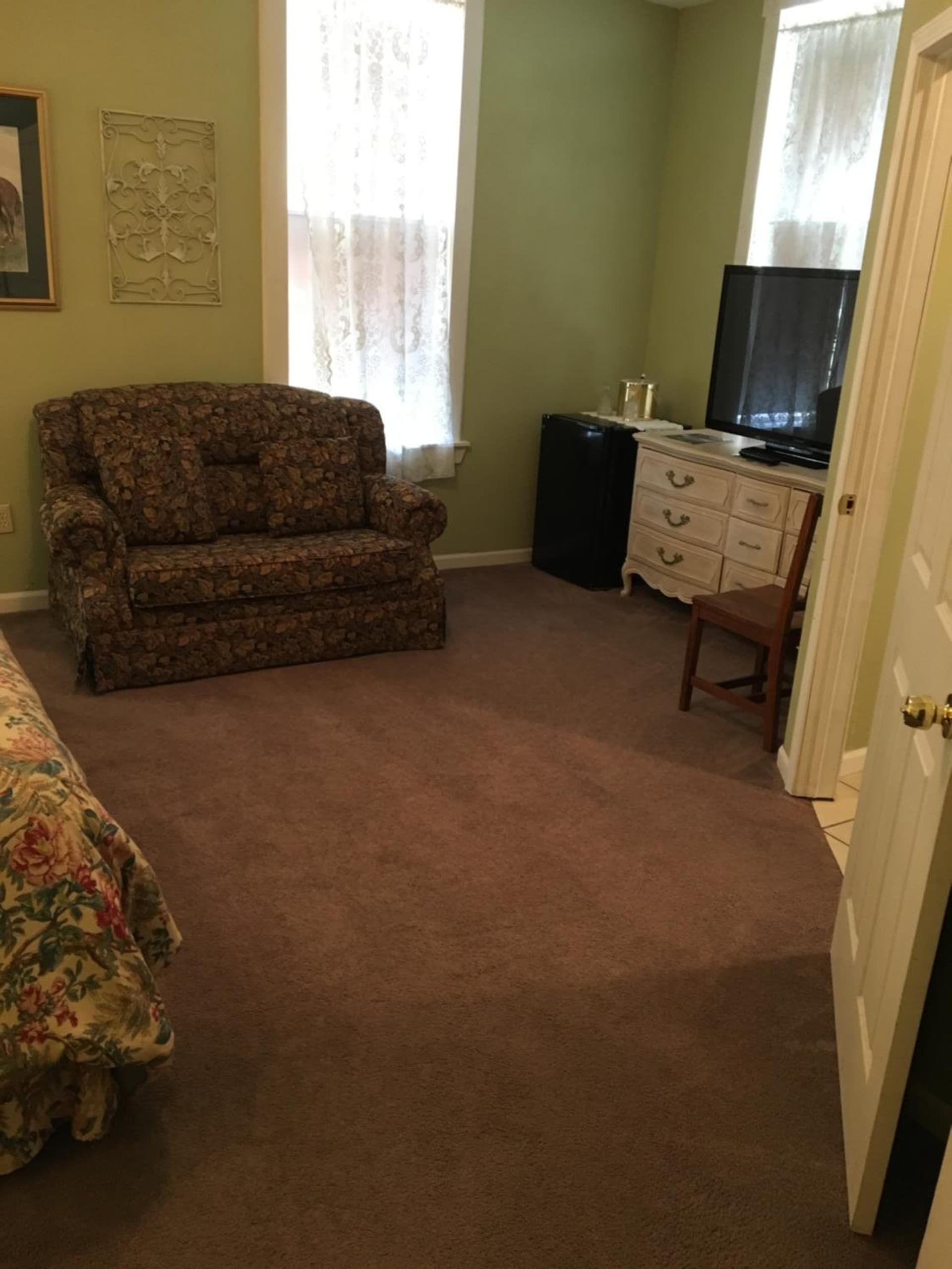 The Courtland Hotel & Spa property views in Fort Scott, KS — gallery photo 3