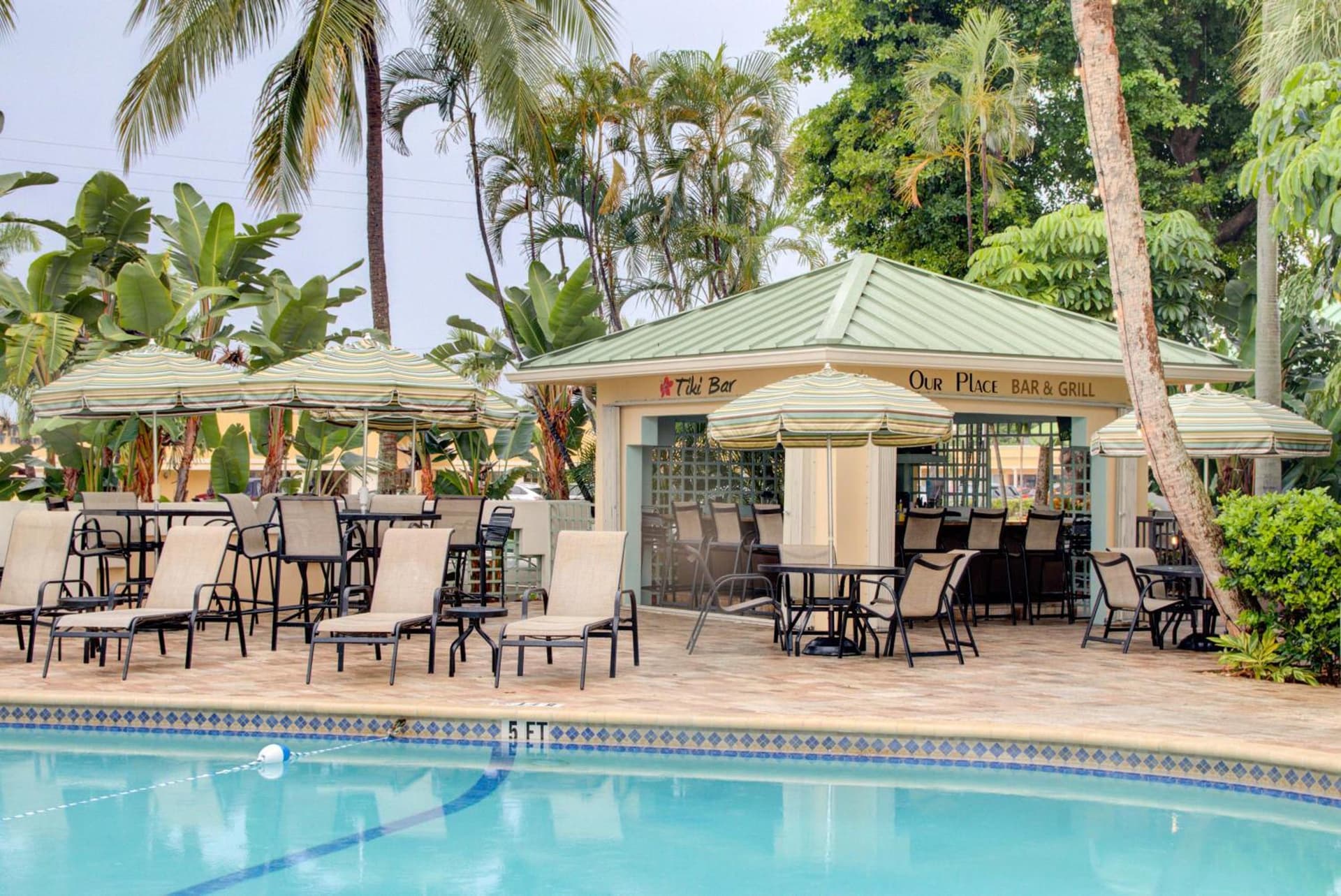 Boca Plaza interior in Boca Raton, FL — gallery photo 2