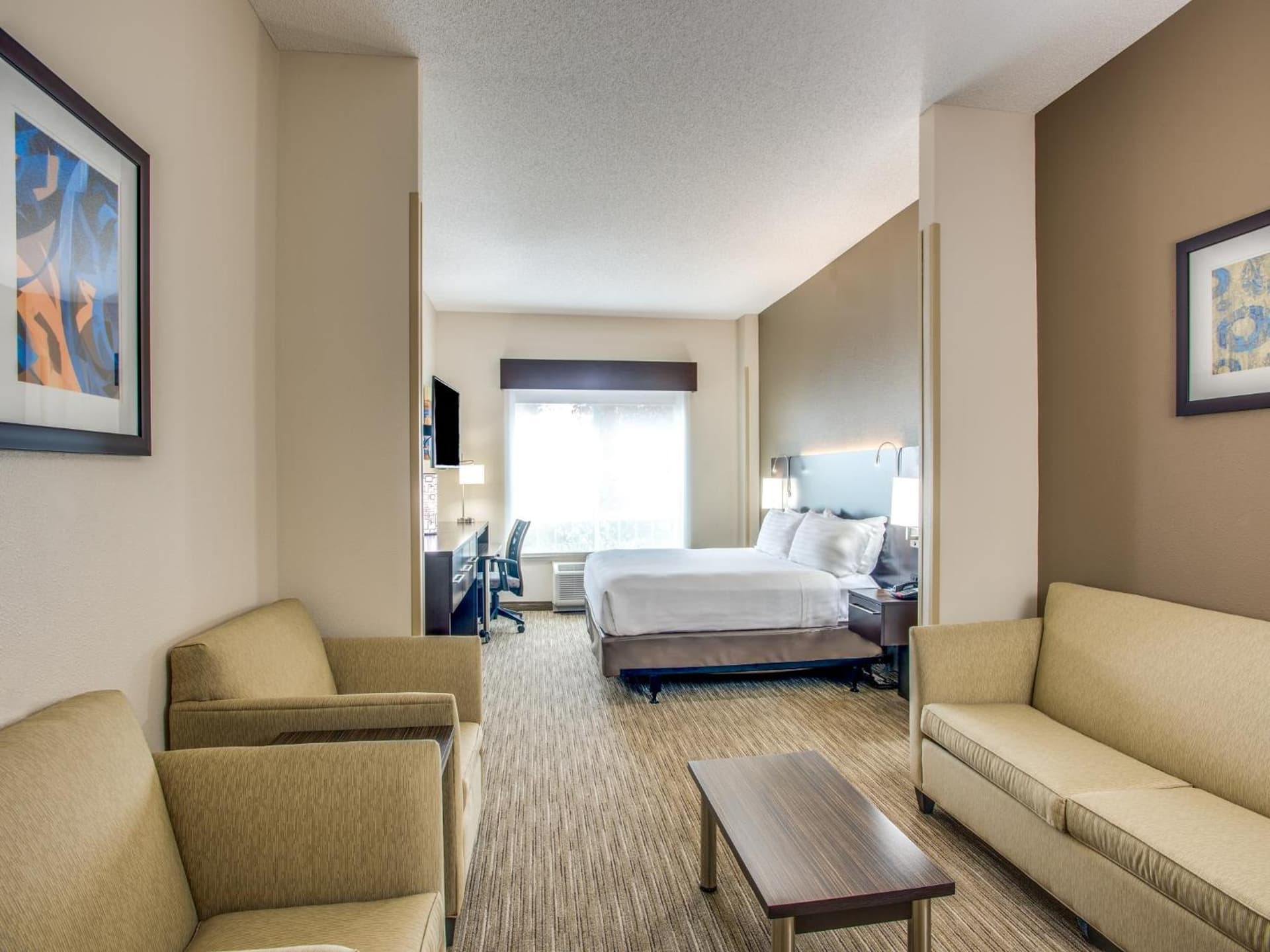 Holiday Inn Express Hotel & Suites Bethlehem by IHG gallery photo in Bethlehem, PA — image 7