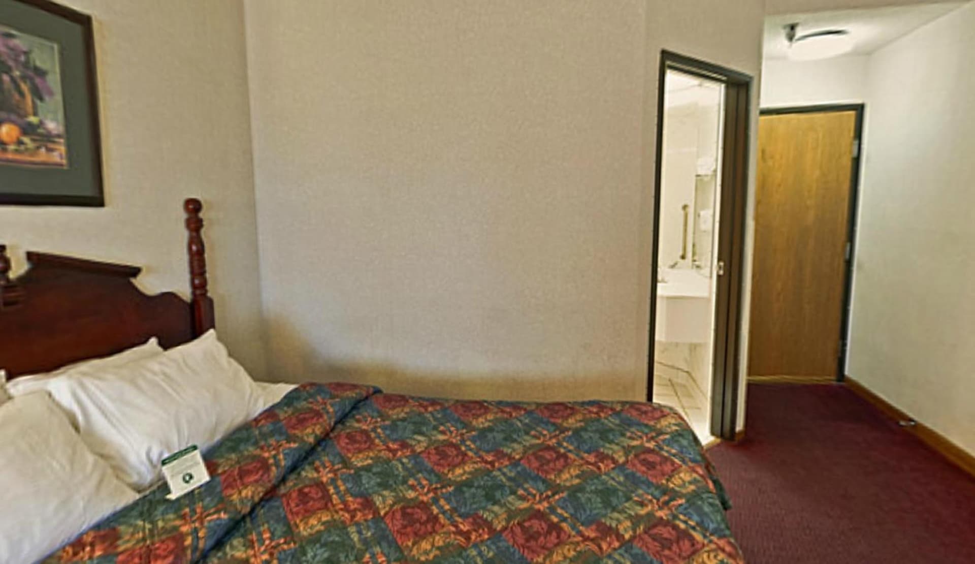 Americas Best Value Inn Waukegan interior in Waukegan, IL — gallery photo 2