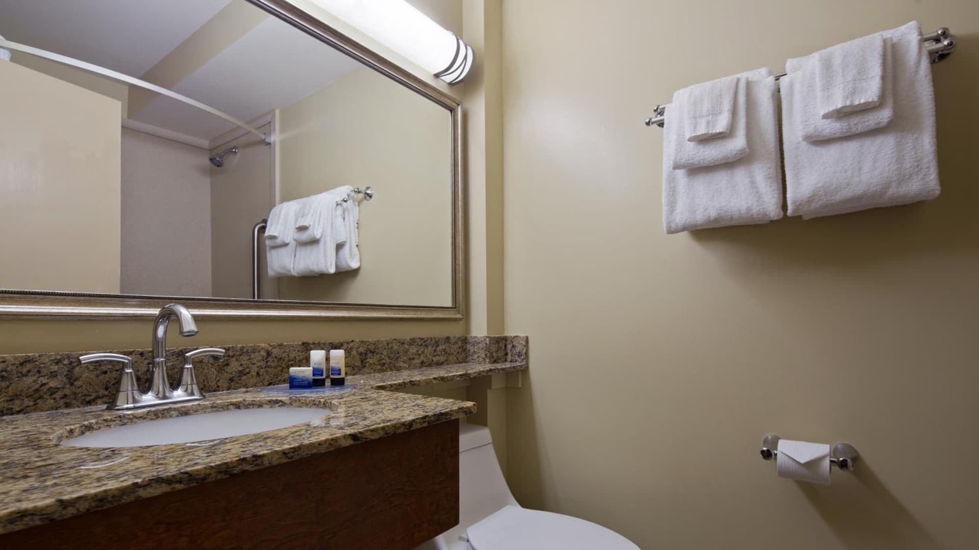 Best Western Charleston Inn gallery photo in Charleston, SC — image 50