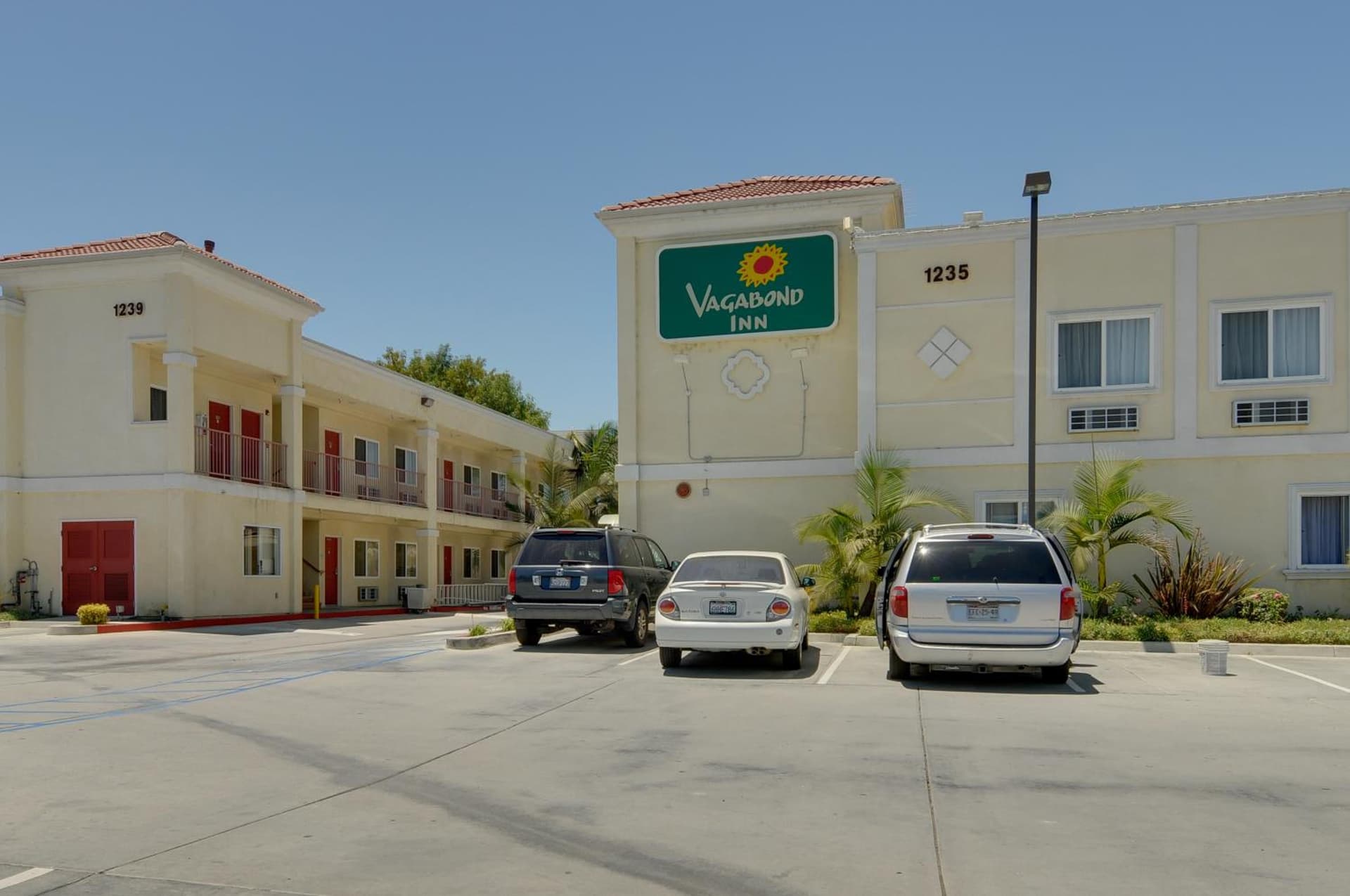 Vagabond Inn Hacienda Heights property views in Hacienda Heights, CA — gallery photo 3