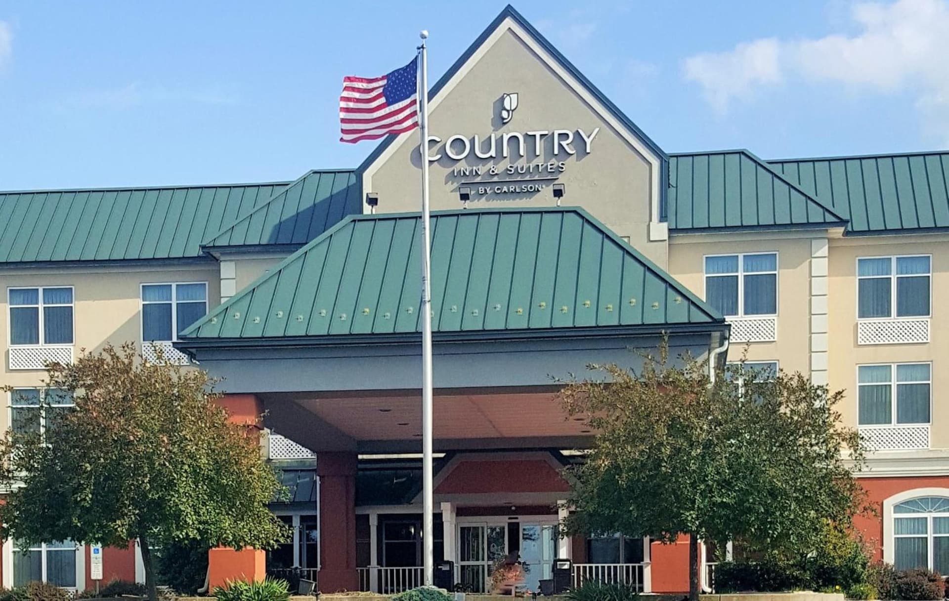 Country Inn & Suites by Radisson, Harrisburg West Mechanicsburg featured exterior or lobby in Mechanicsburg, PA — similar hotel