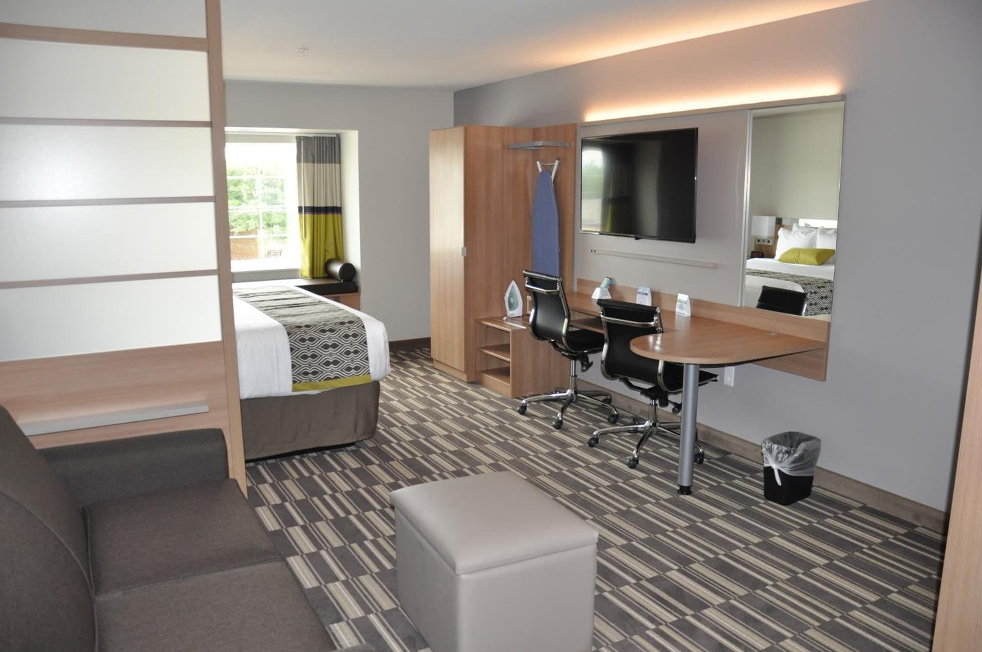 Microtel Inn & Suites by Wyndham Lubbock gallery photo in Lubbock, TX — image 24