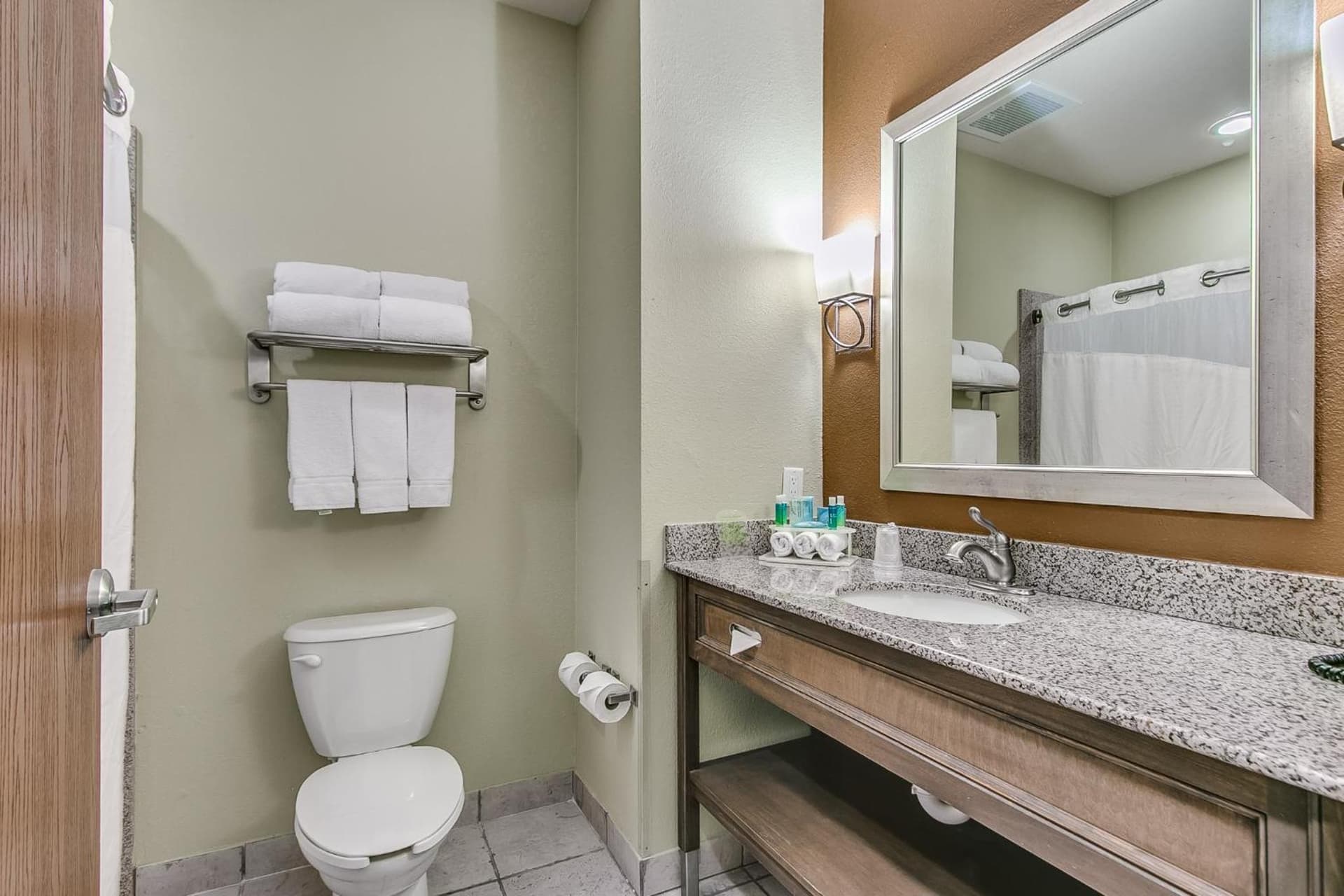 Holiday Inn Express & Suites Lubbock Southwest – Wolfforth by IHG property views in Lubbock, TX — gallery photo 3