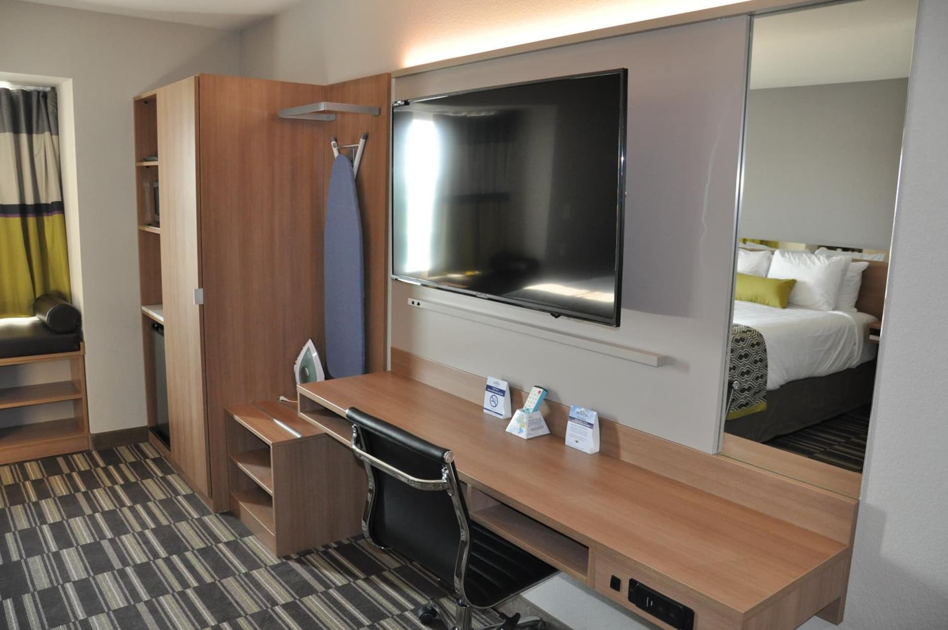 Microtel Inn & Suites by Wyndham Lubbock gallery photo in Lubbock, TX — image 32