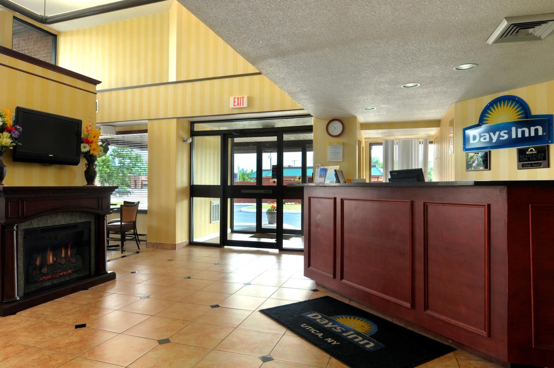 Days Inn by Wyndham Utica gallery photo in Utica, NY — image 5
