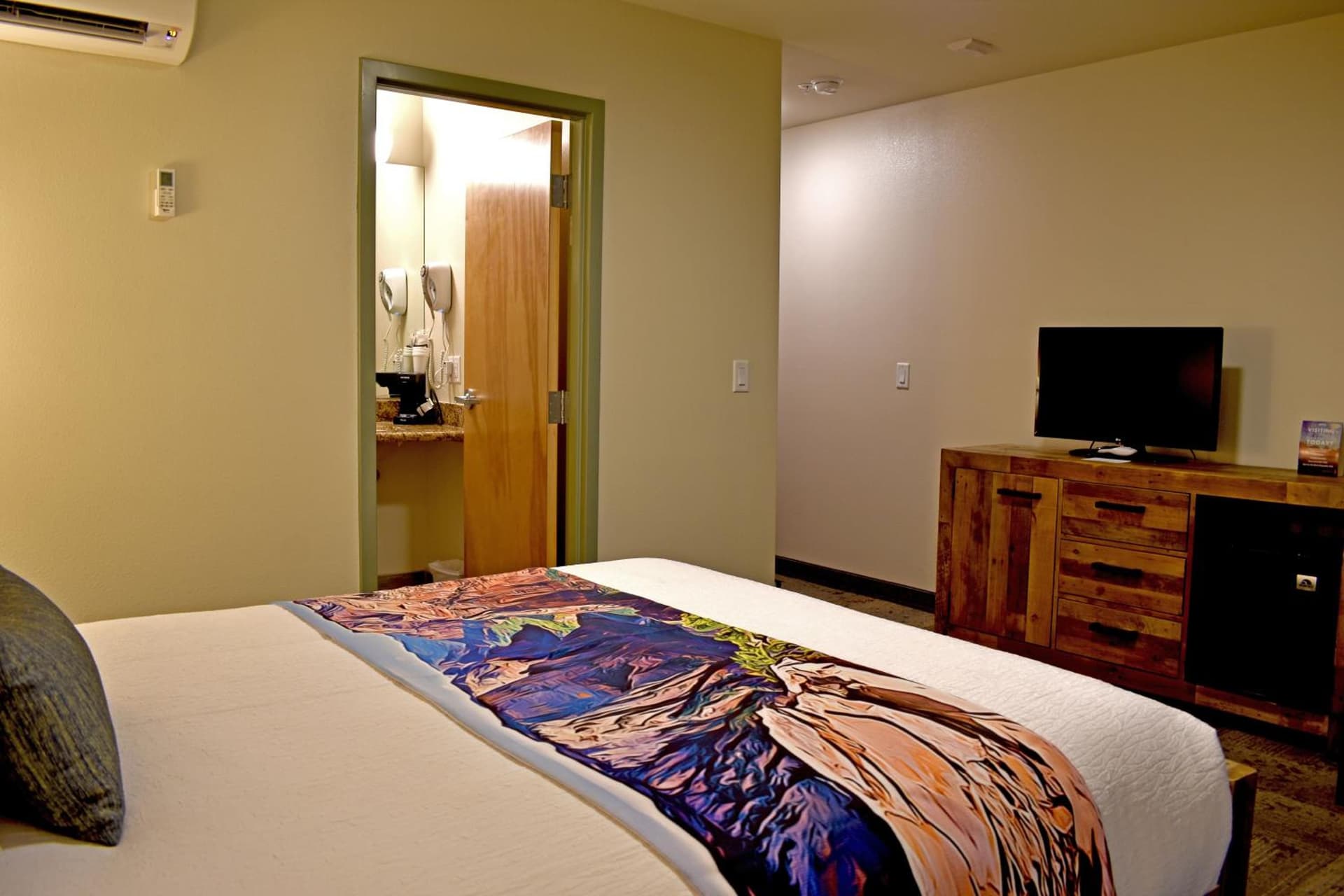 Bumbleberry Inn gallery photo in Springdale, UT — image 14