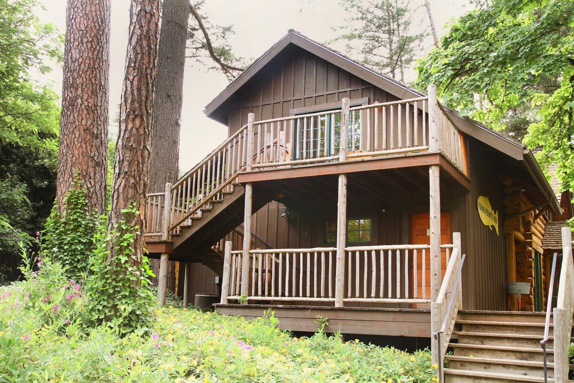 Weasku Inn gallery photo in Grants Pass, OR — image 182
