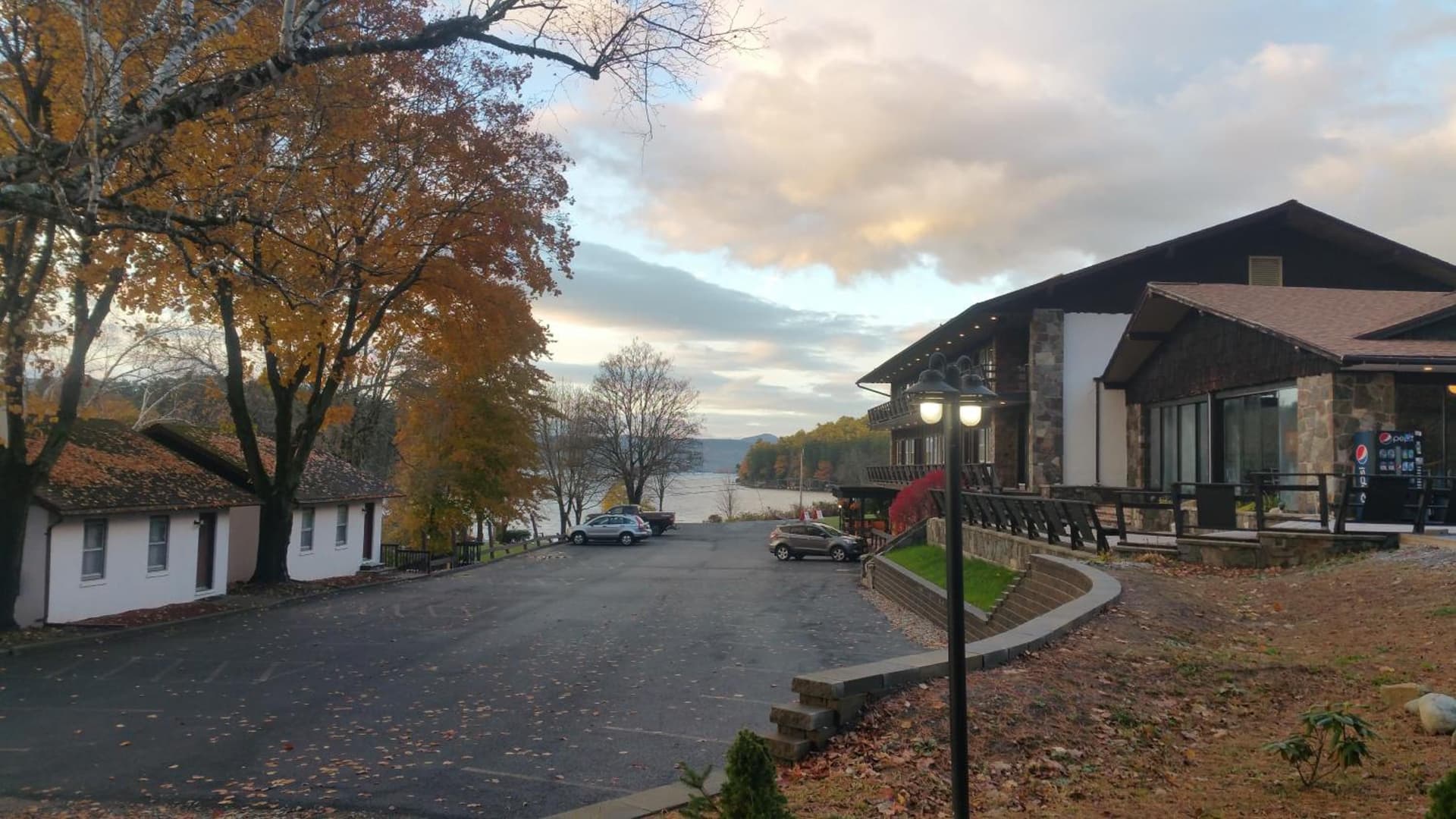 Bayside Resort, Lake George NY featured exterior or lobby in Lake George — similar hotel